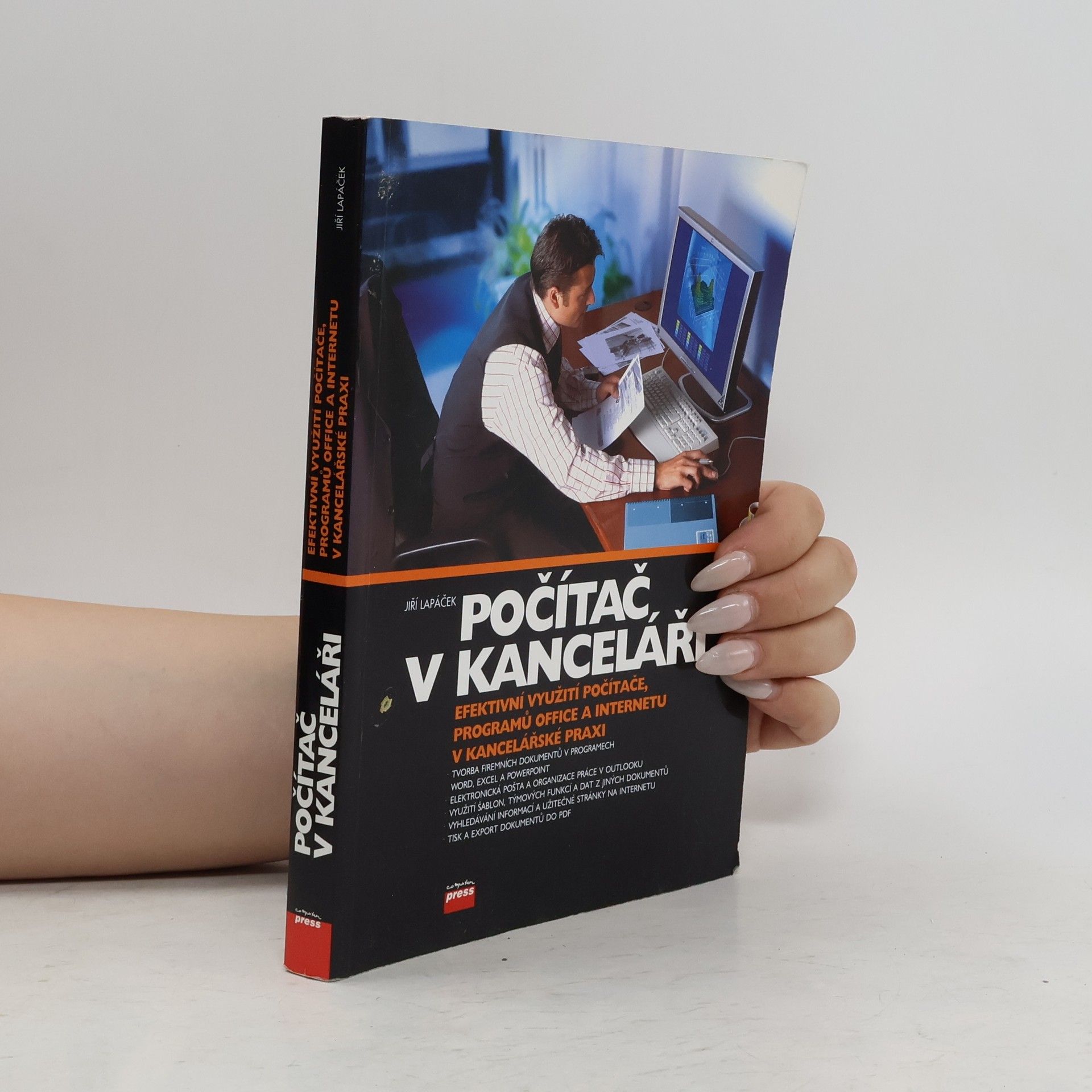 Jiří Lapáček Počítač v kanceláři