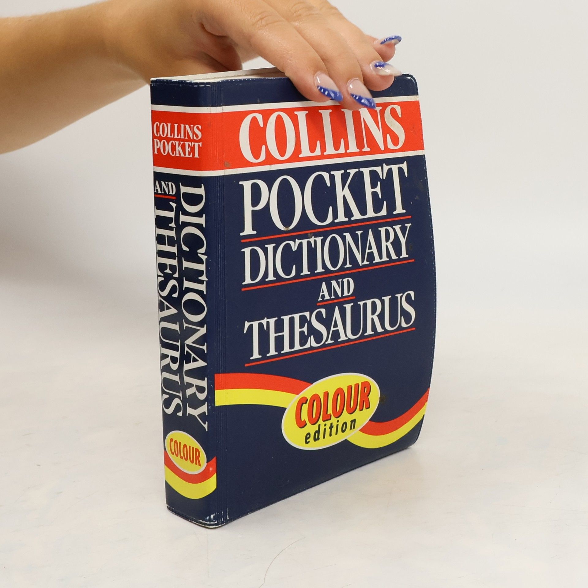 Lorna Gilmour Collins pocket dictionary and thesaurus