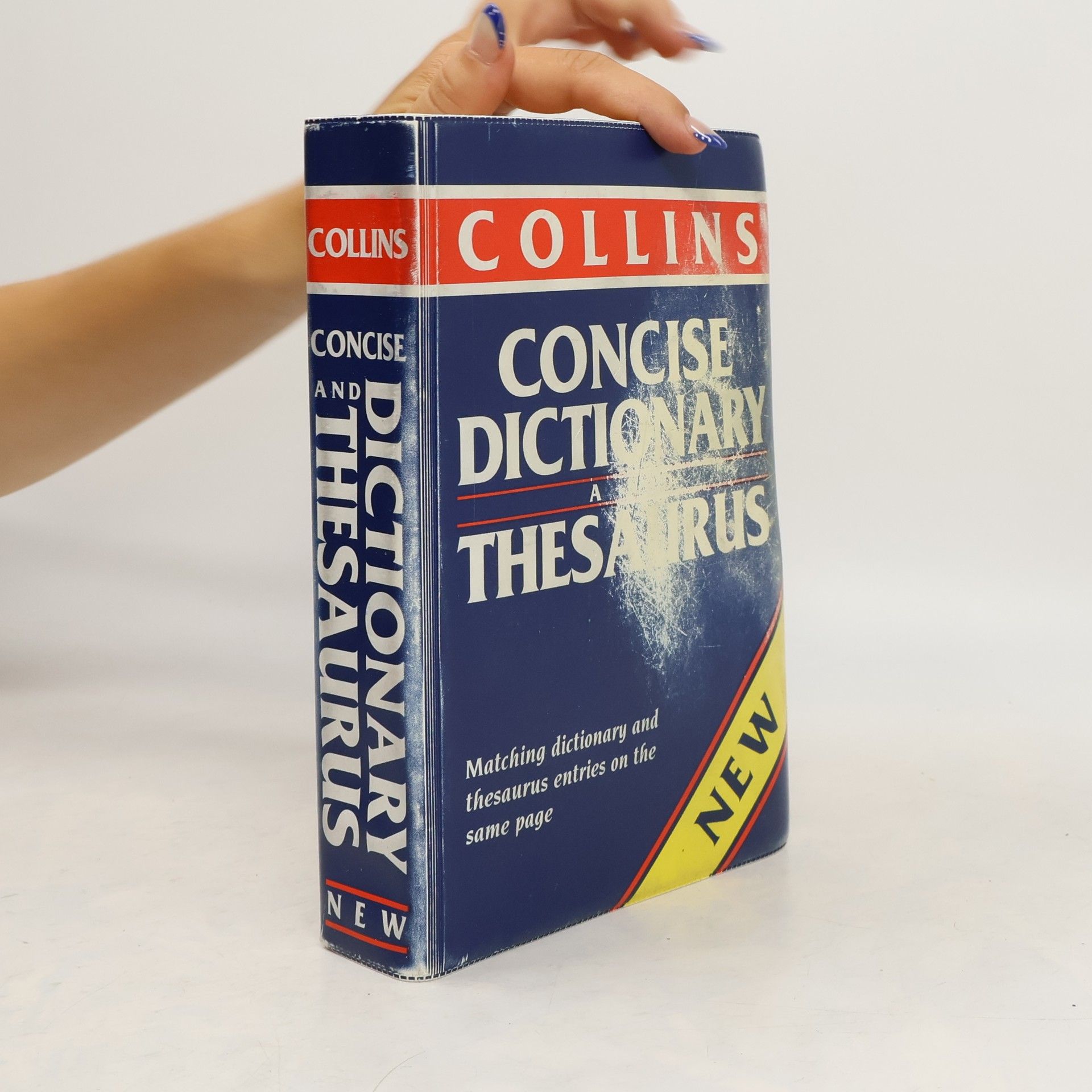 Collins Concise Dictionary and Thesaurus