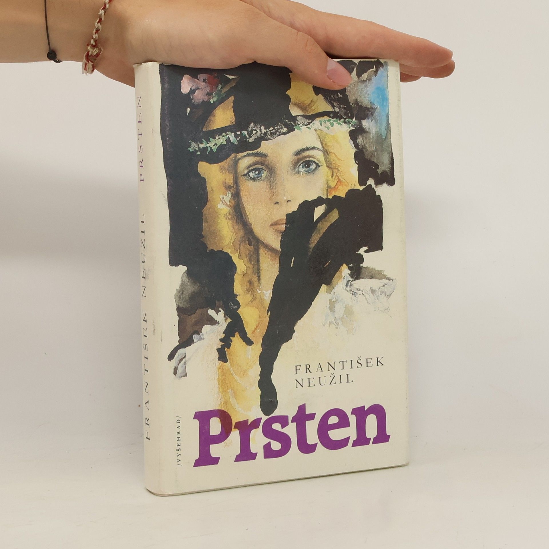František Neužil Prsten