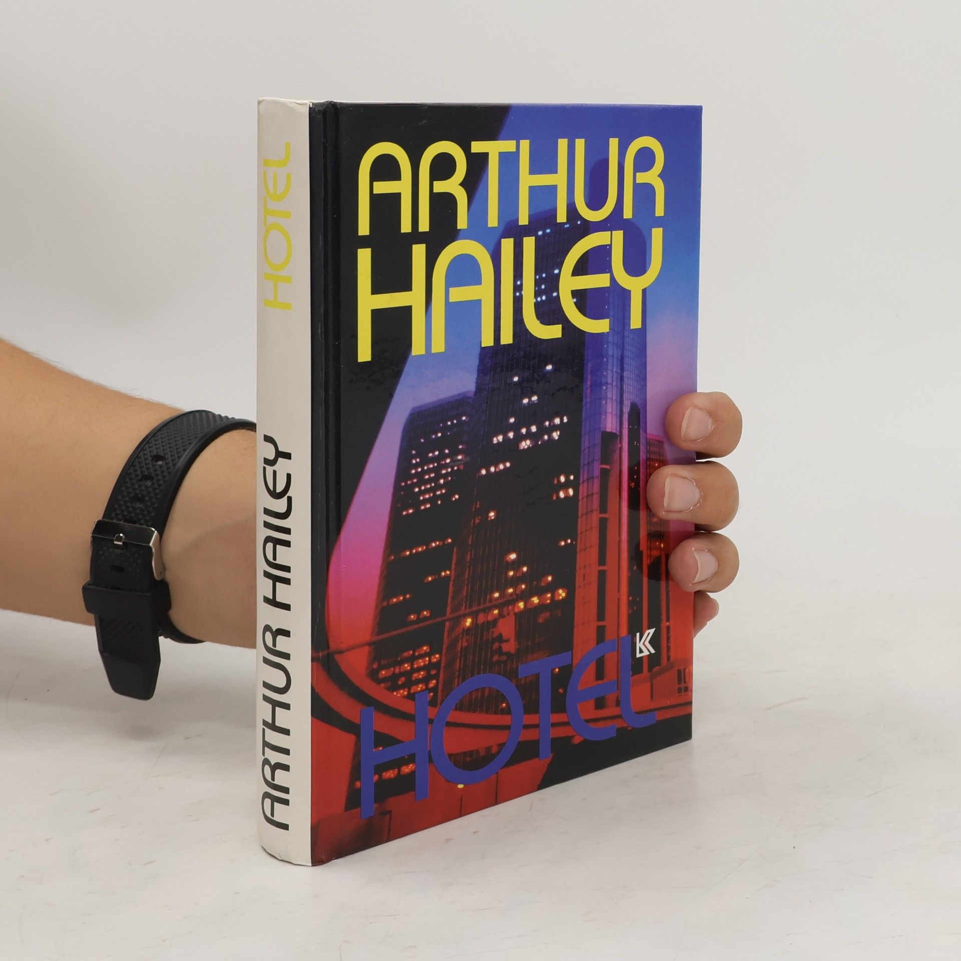 Arthur Hailey Hotel