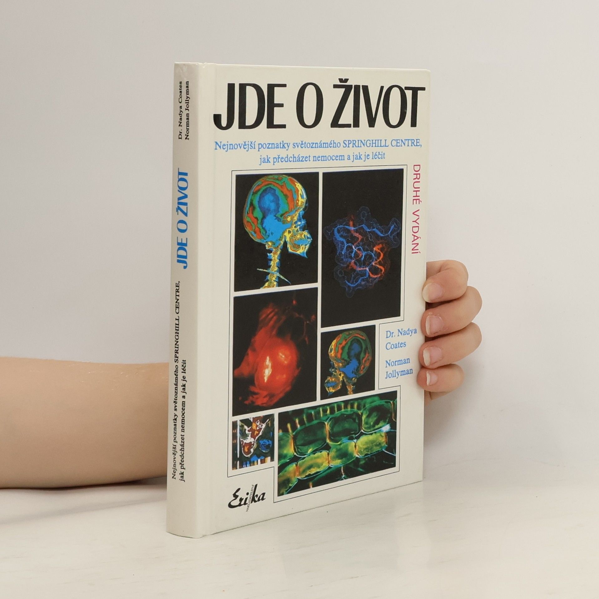 Nadya Coates Jde o život