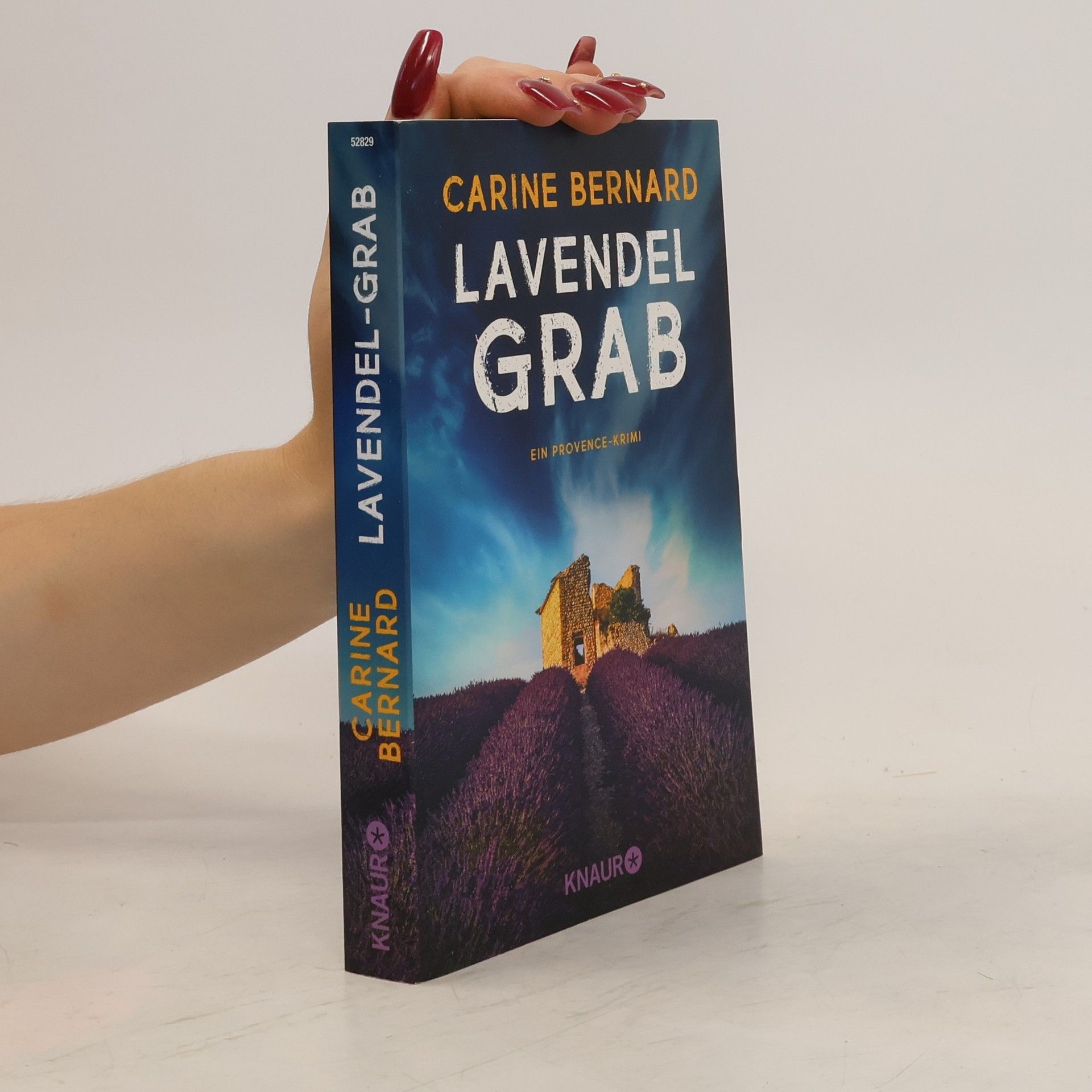 Carine Bernard Lavendel-Grab
