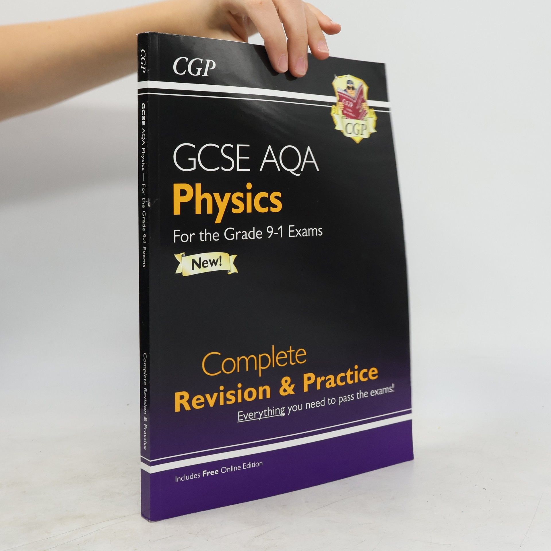 CGP Books New Grade 9-1 GCSE Physics AQA Complete Revision & Practice with Online Edition