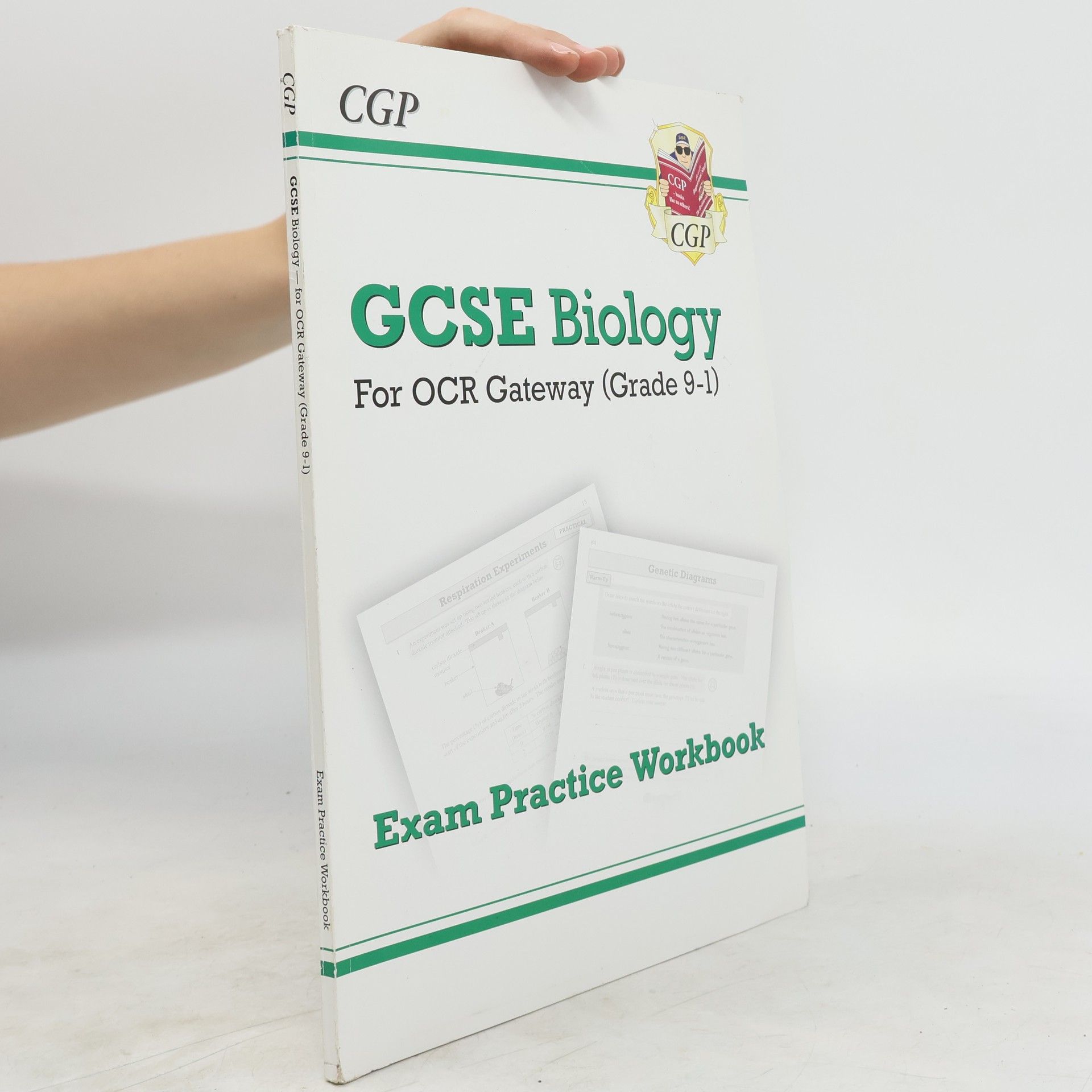 CGP Books New Grade 9-1 GCSE Biology: OCR Gateway Exam Practice Workbook