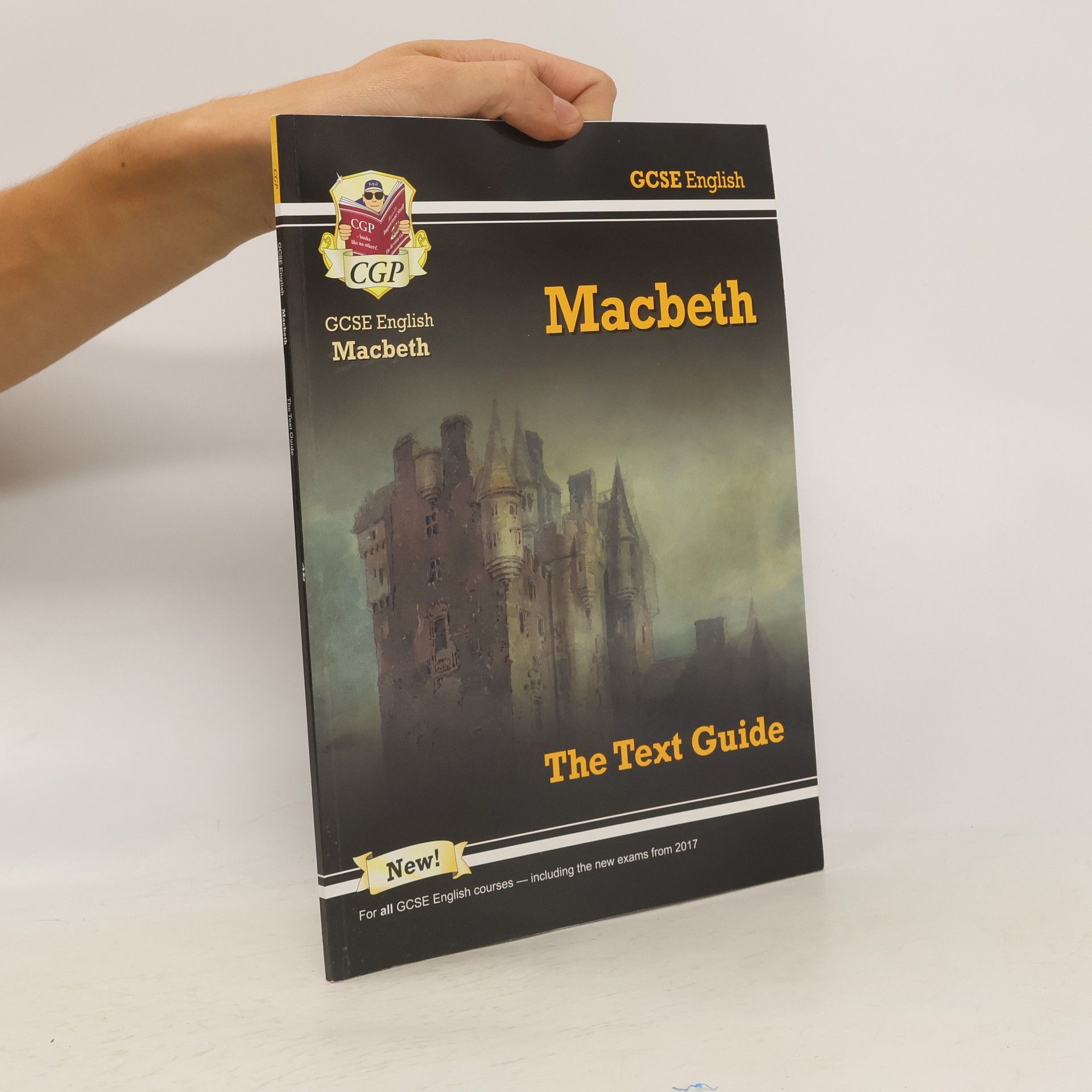 CGP Books Grade 9-1 GCSE English Shakespeare Text Guide - Macbeth