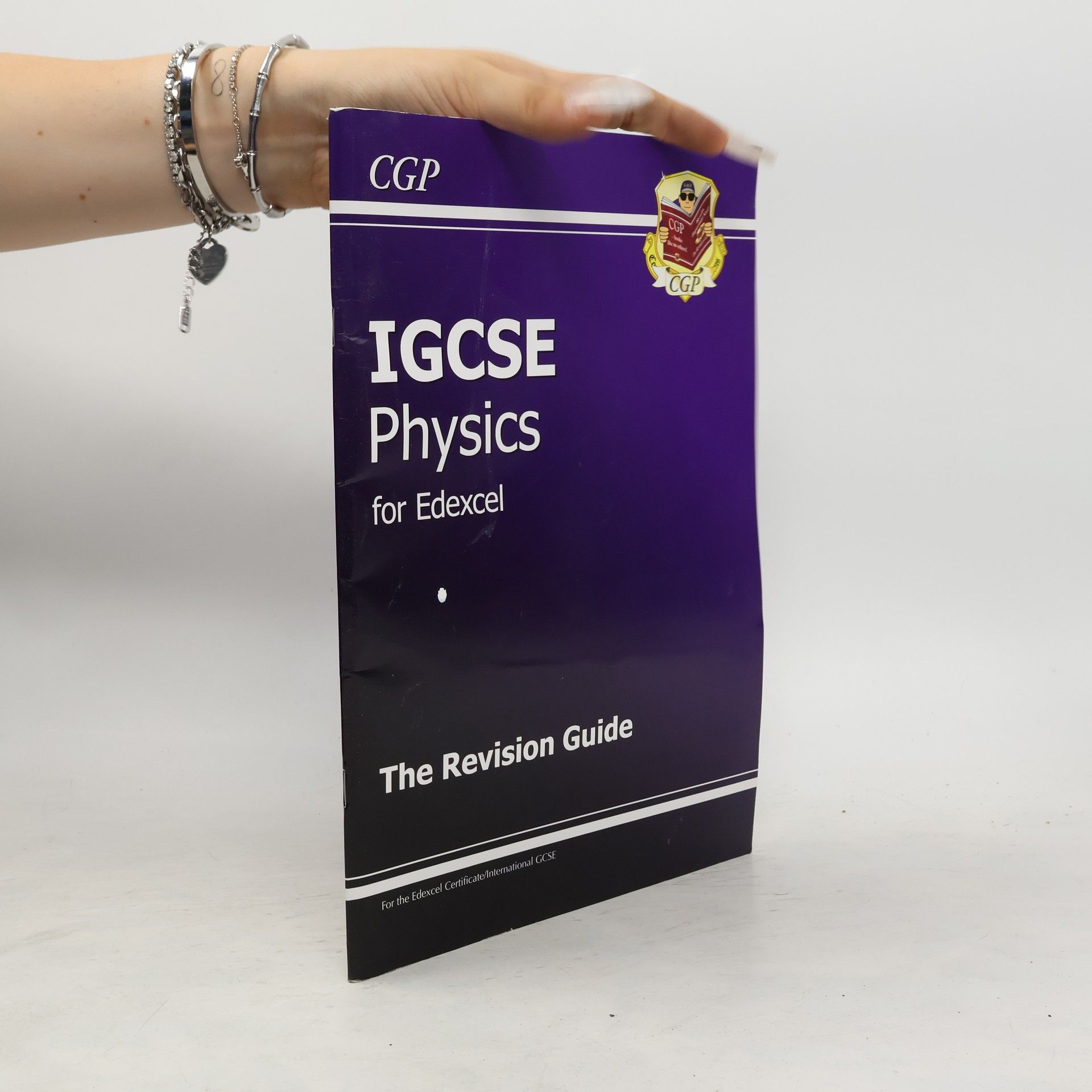 CGP Books Edexcel International GCSE Physics Revision Guide with Online Edition (A*-G Course)