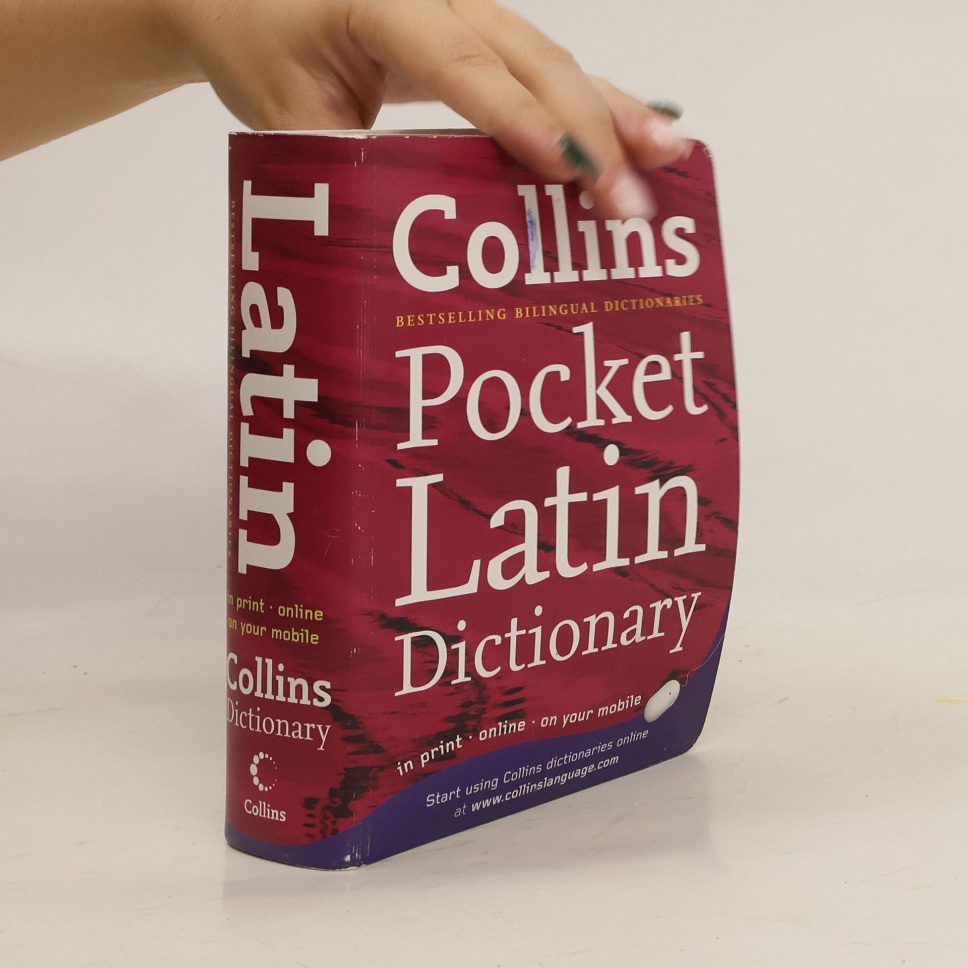 Collectif d'auteurs Collins Pocket Latin dictionary