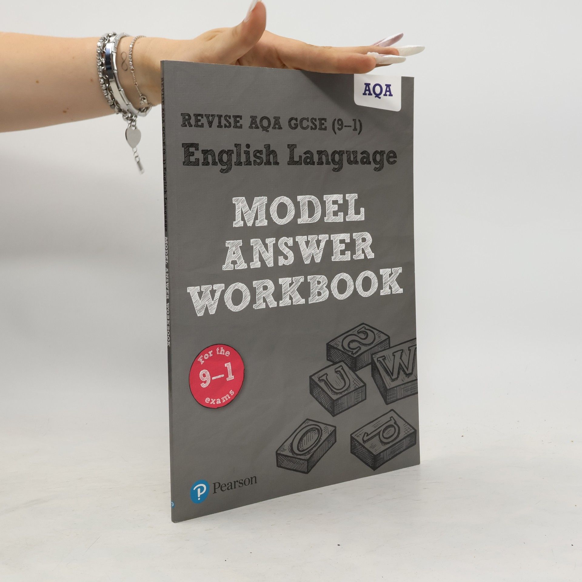 Collectif d'auteurs Revise AQA GCSE (9-1) English Language Model Answer Workbook