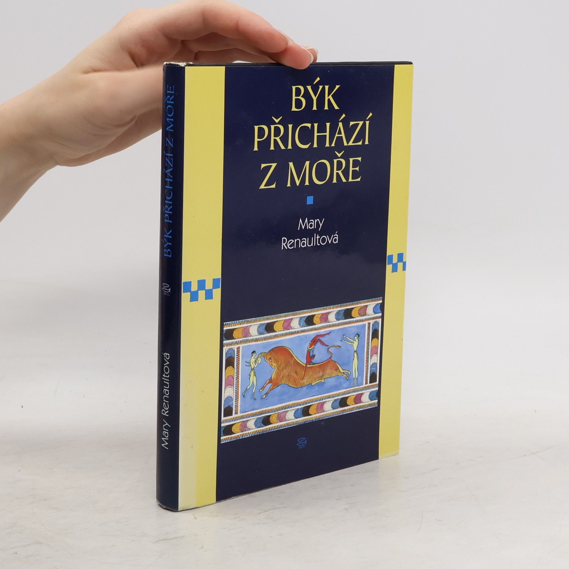 Mary Renault Býk přichází z moře