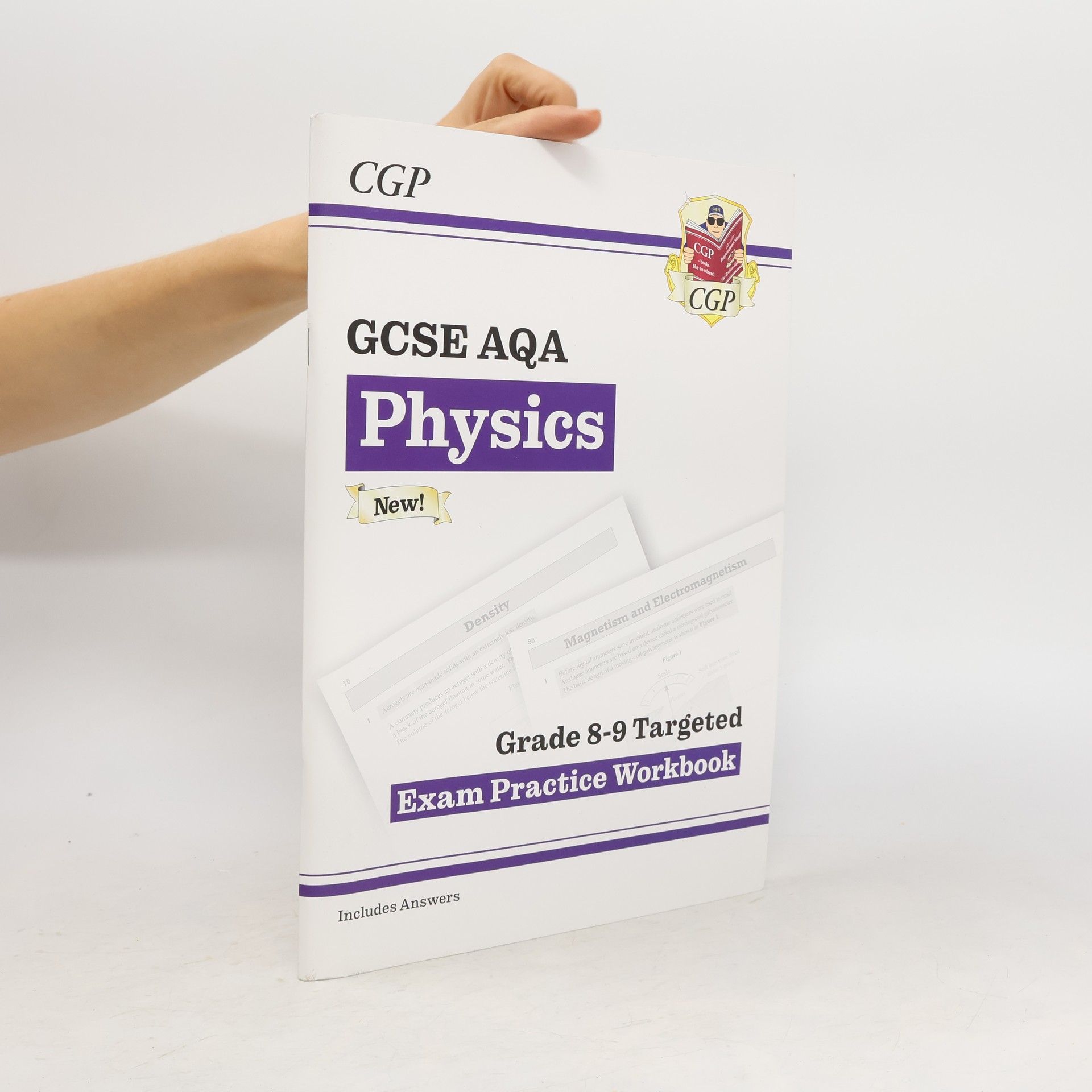 Autorenkollektiv New GCSE Physics AQA Grade 8-9 Targeted Exam Practice Workbook (includes Answers)