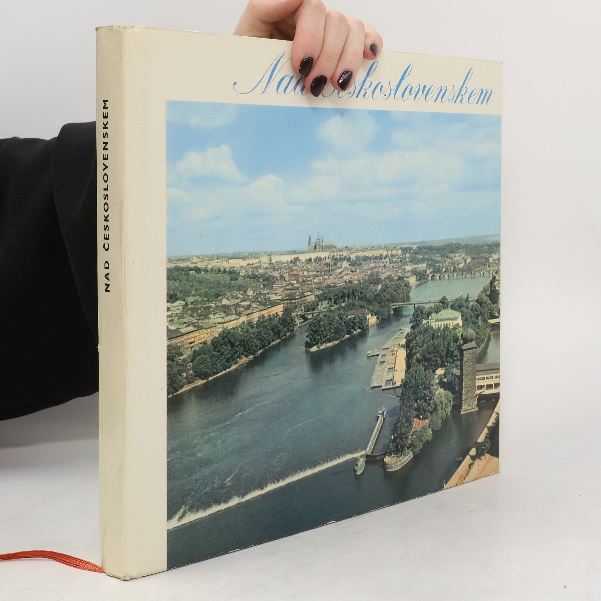 Collectif d'auteurs Nad Československem