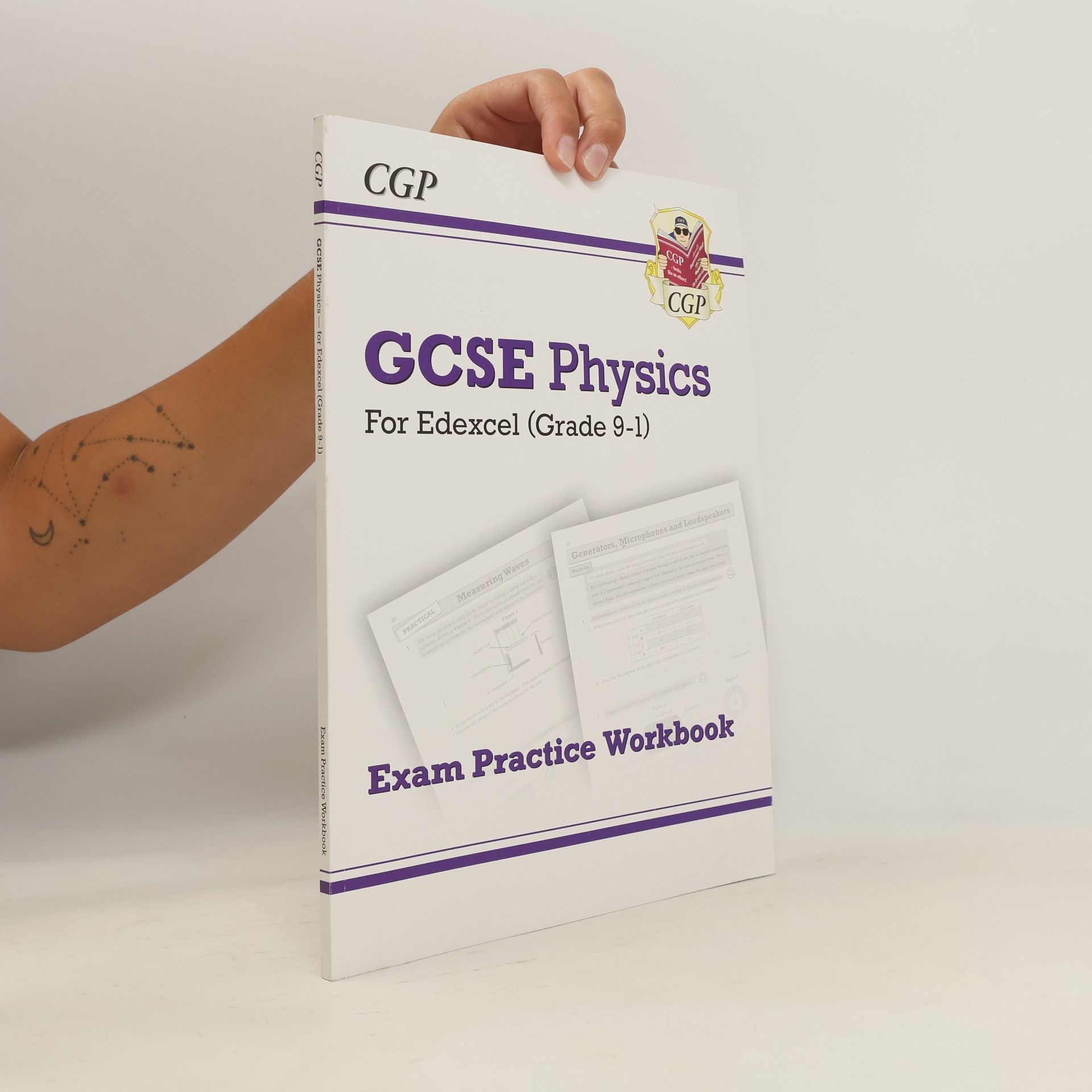 CGP Books New Grade 9-1 GCSE Physics: Edexcel Exam Practice Workbook