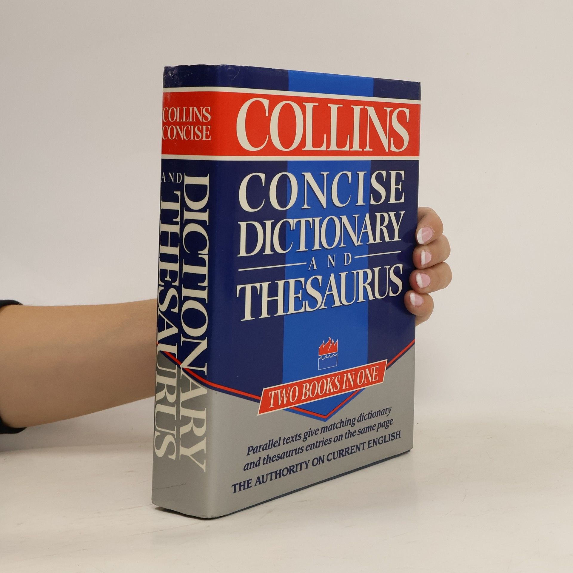 Autores varios Collins concise dictionary and thesaurus.