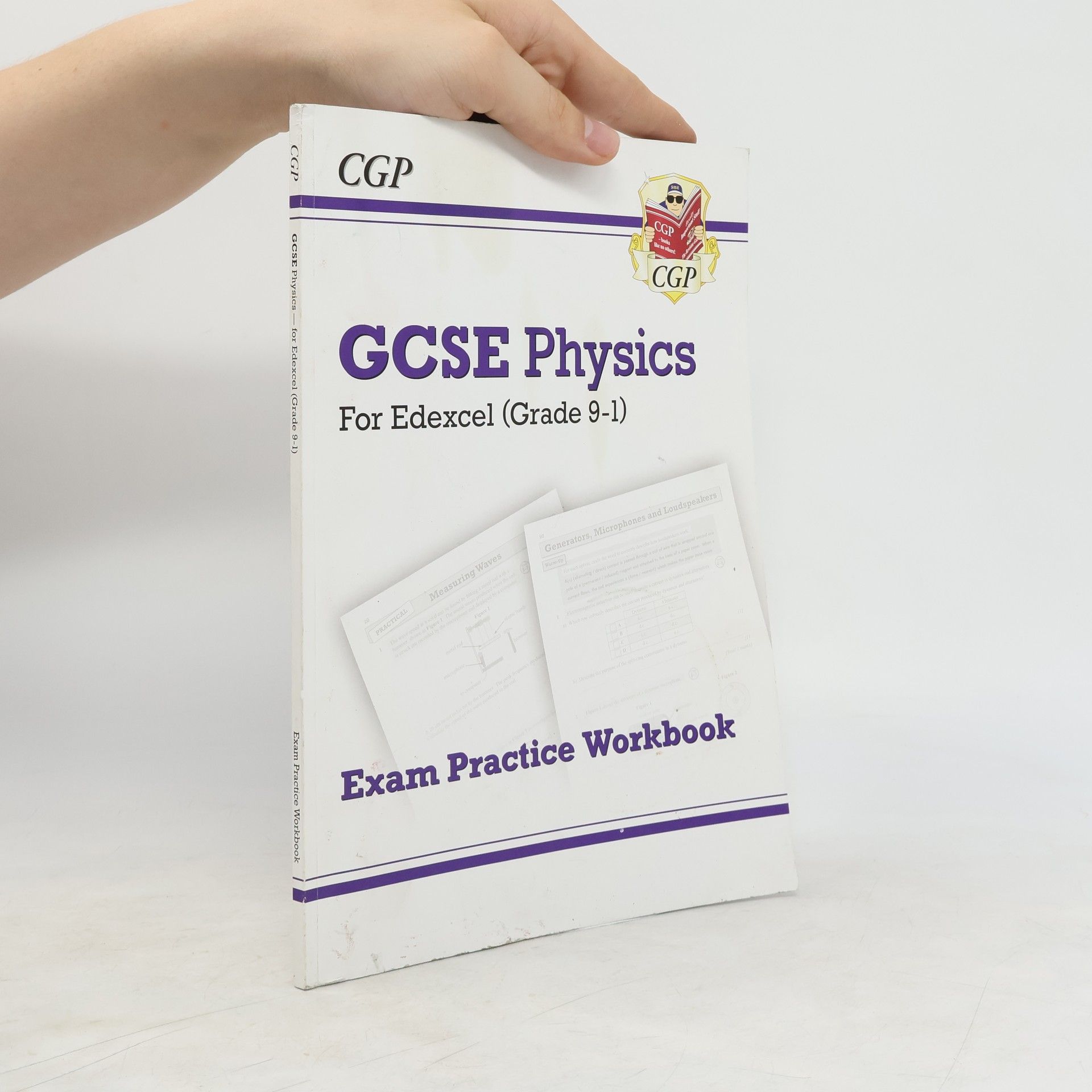 CGP Books New Grade 9-1 GCSE Physics: Edexcel Exam Practice Workbook