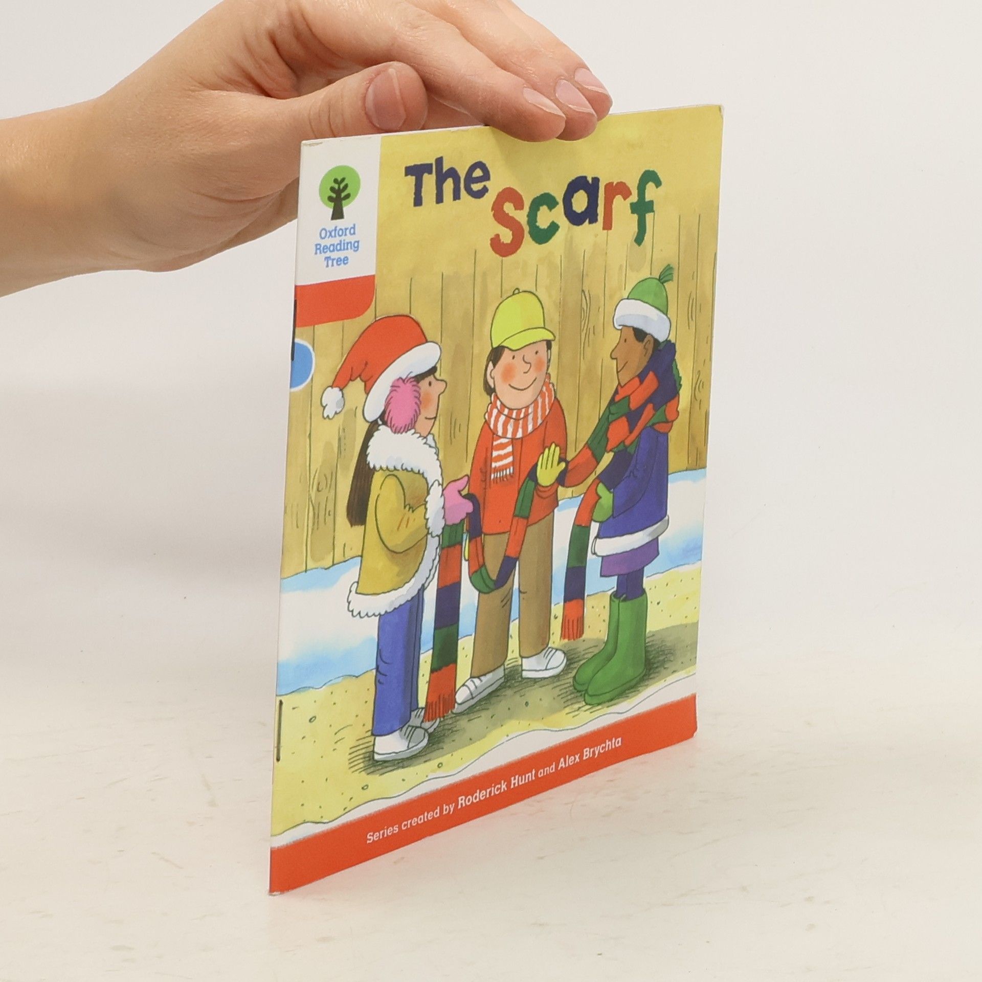 Roderick Hunt Oxford Reading Tree: Level 4: More Stories B: The Scarf