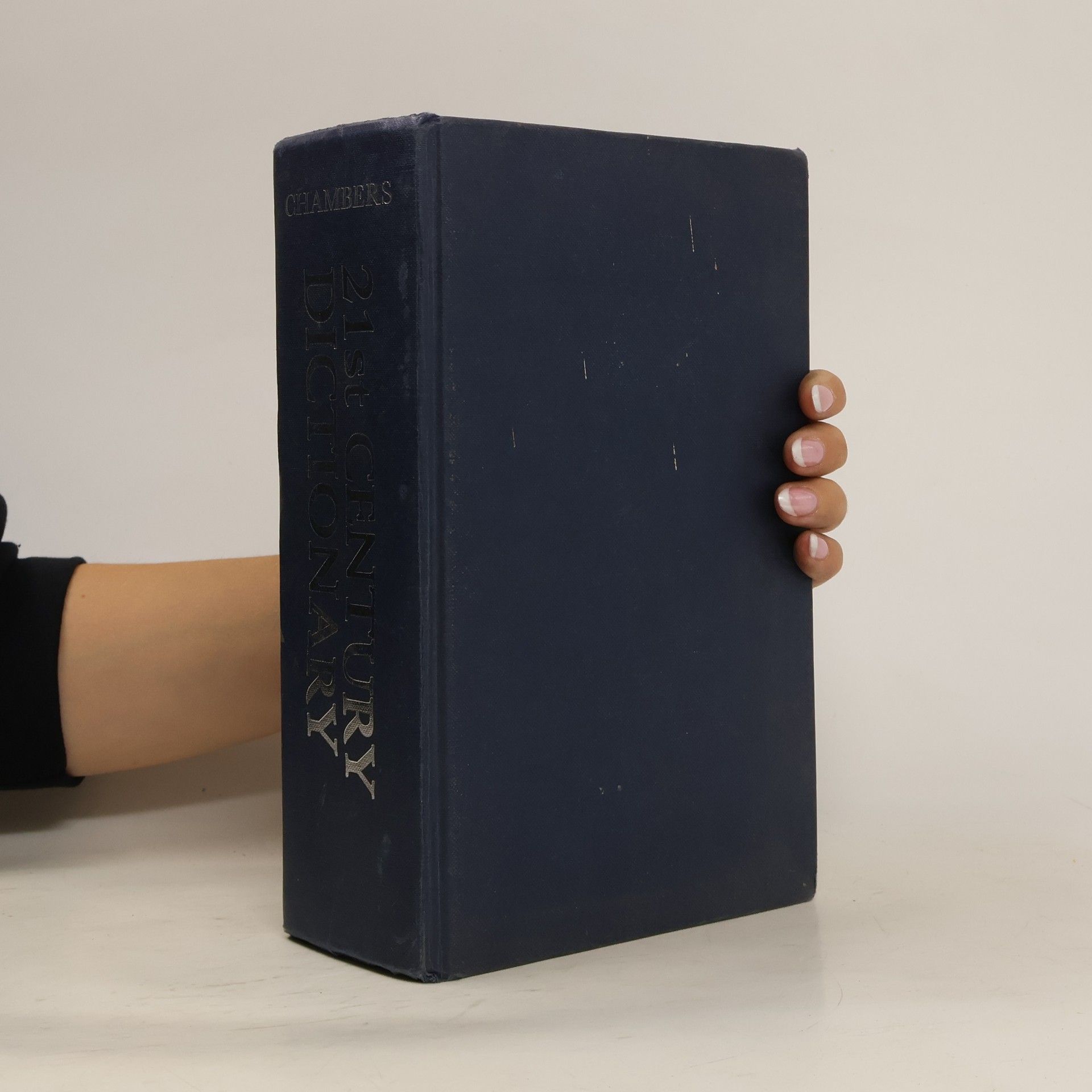 Mairi Robinson Chambers 21st century dictionary