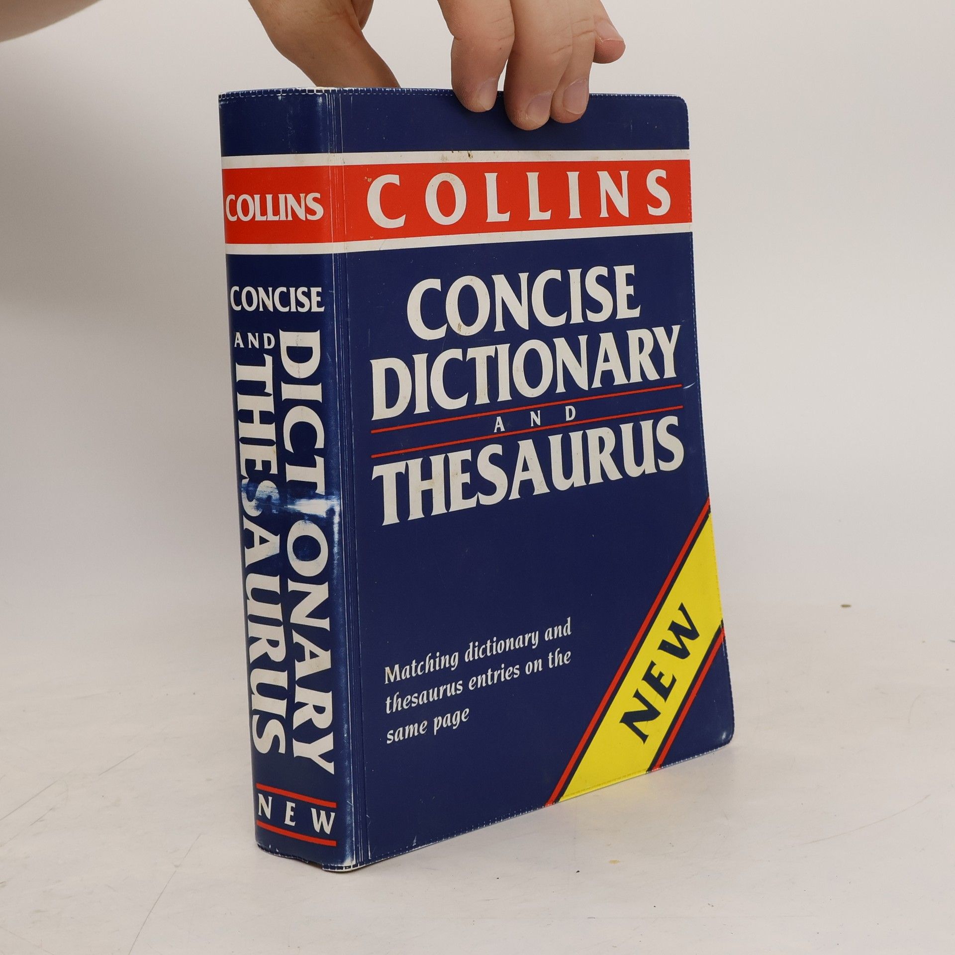 Lorna Sinclair-Knight Collins Concise Dictionary and Thesaurus