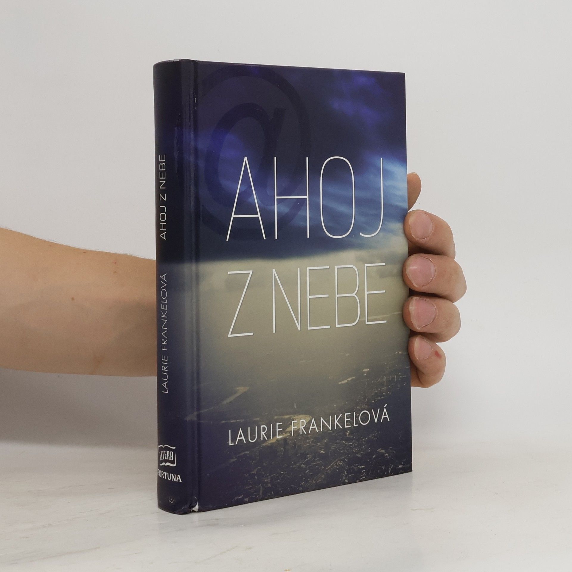 Laurie Frankel Ahoj z nebe