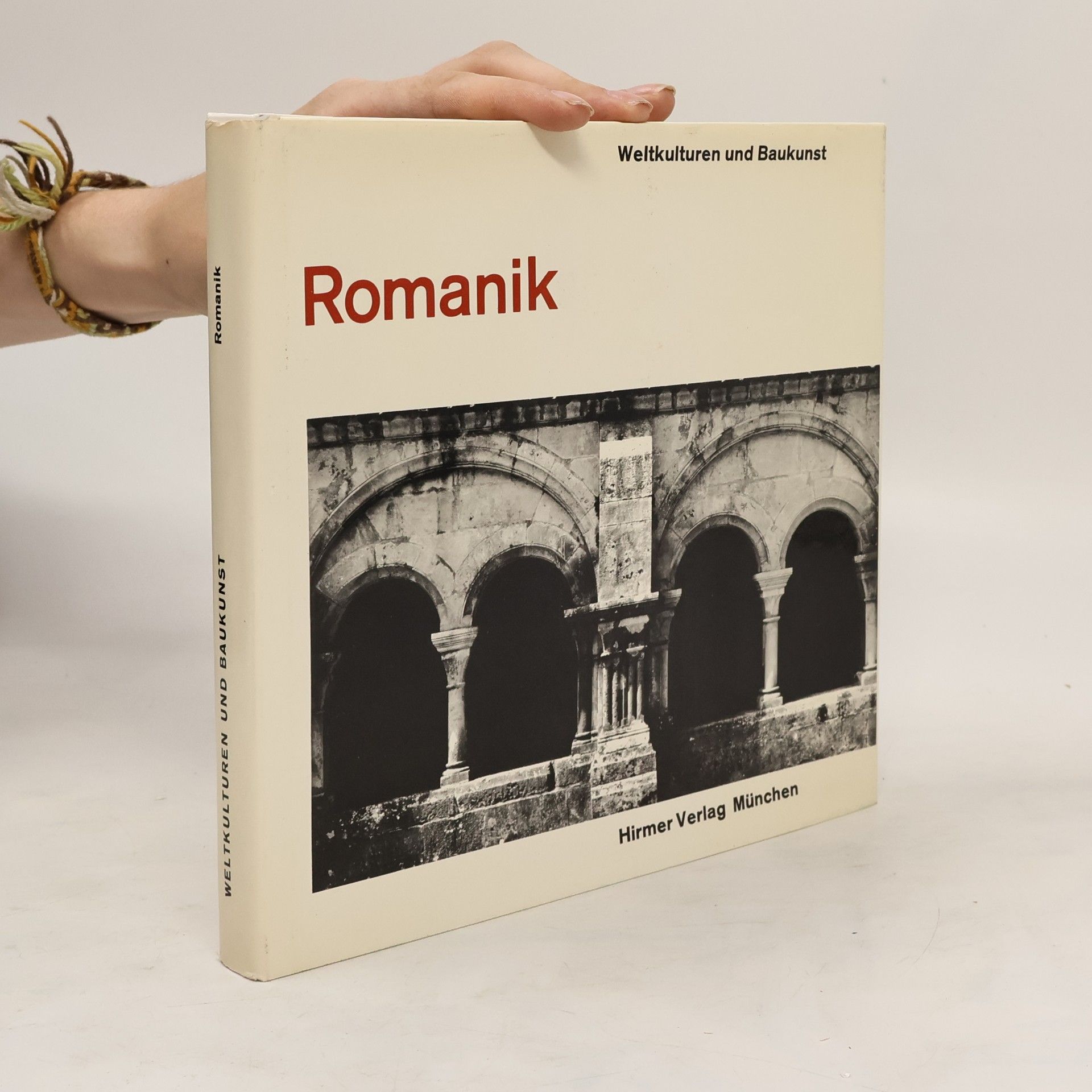kolektiv Weltkulturen und Baukunst. Romanik