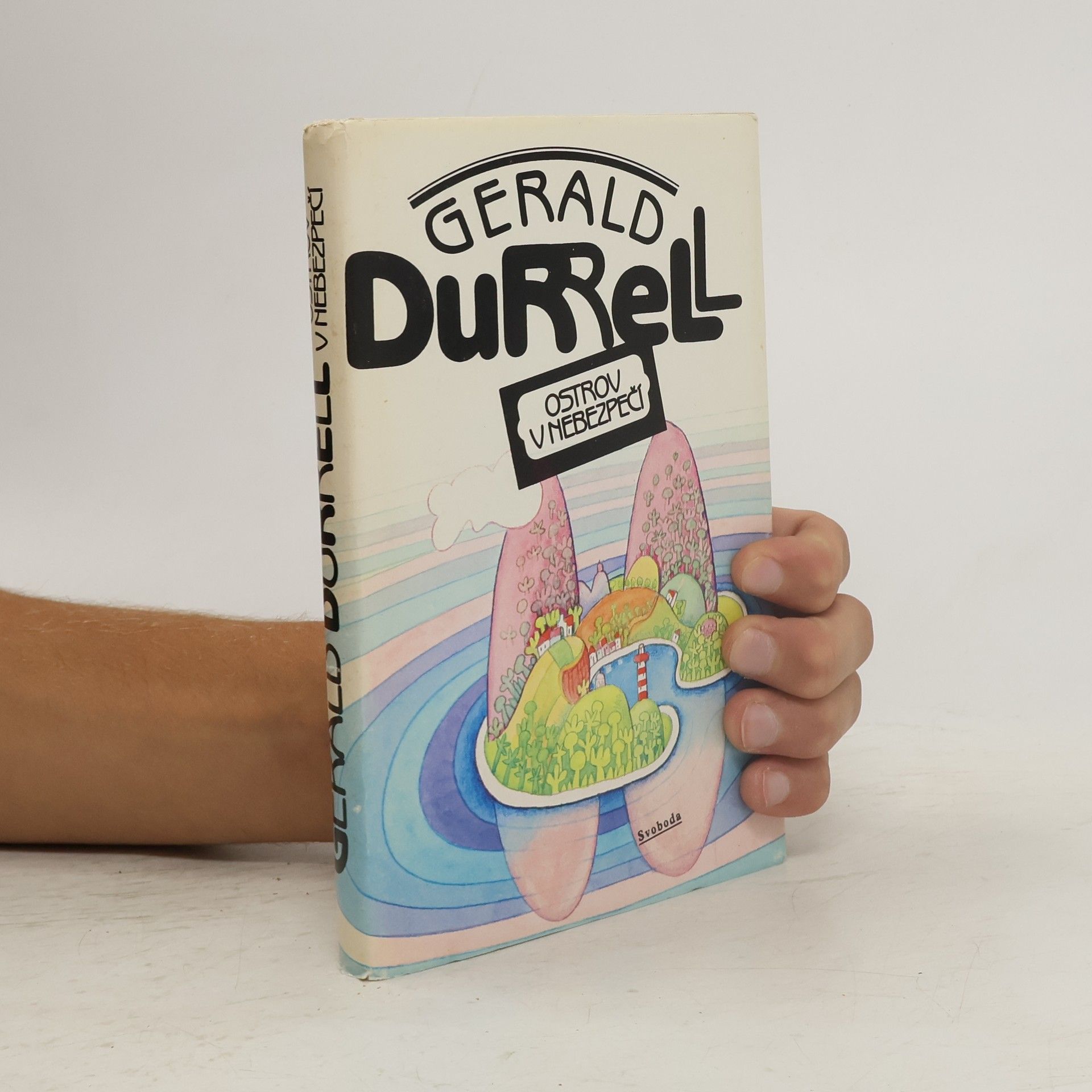 Gerald Durrell Ostrov v nebezpečí