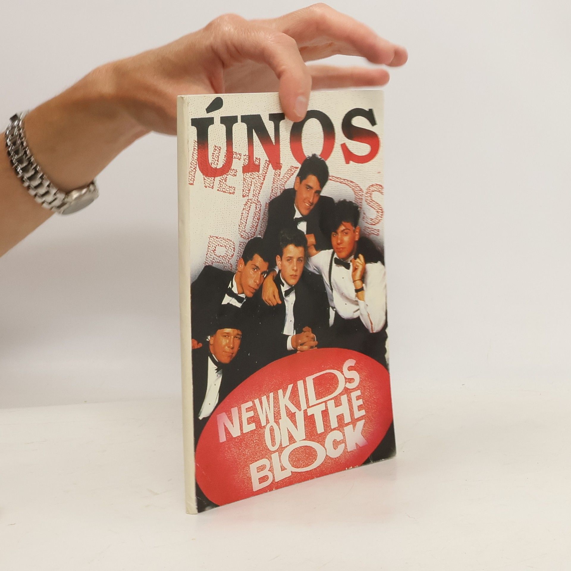 Autores varios Únos. New Kids on the block
