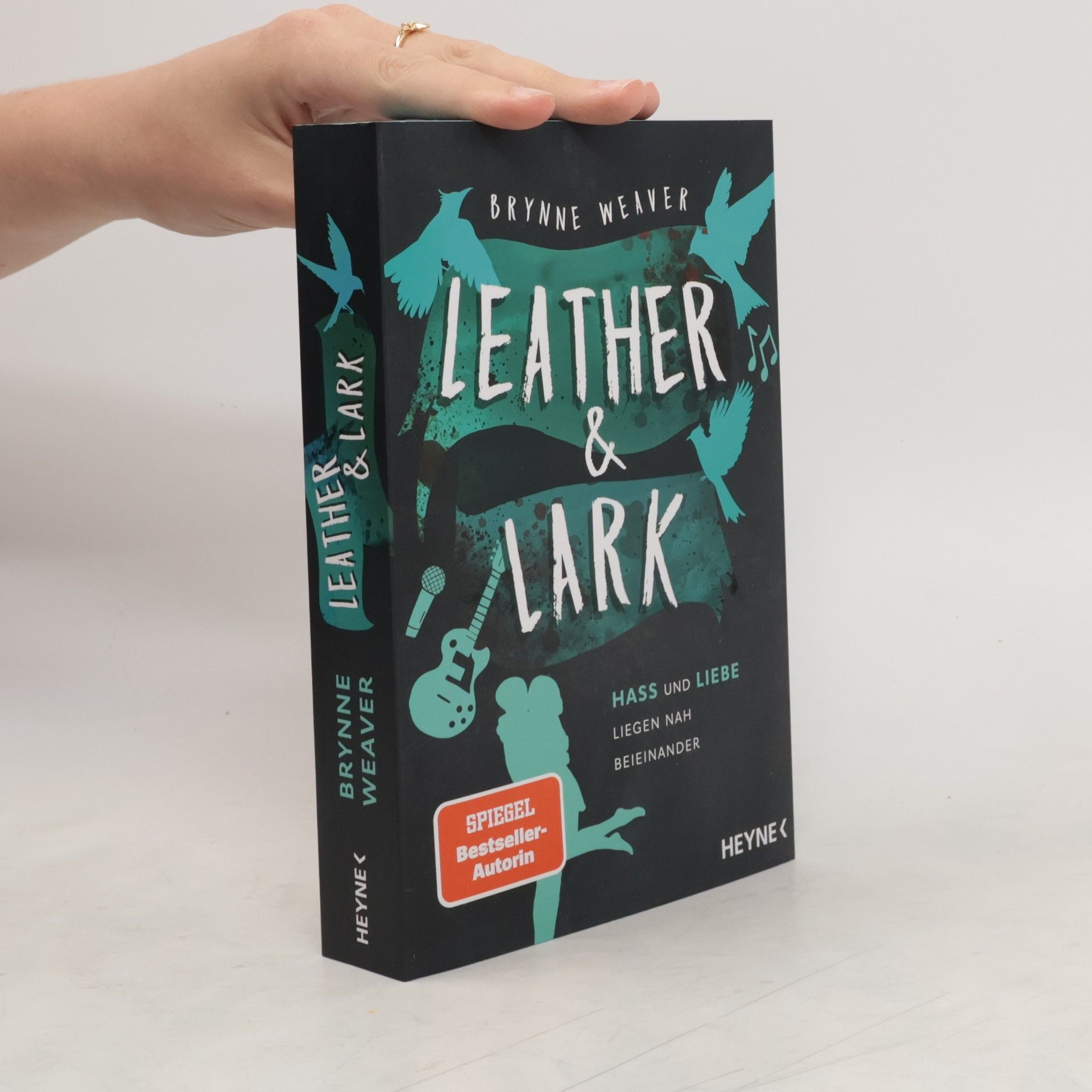Brynne Weaver Leather & Lark - Hass und Liebe liegen nah beieinander