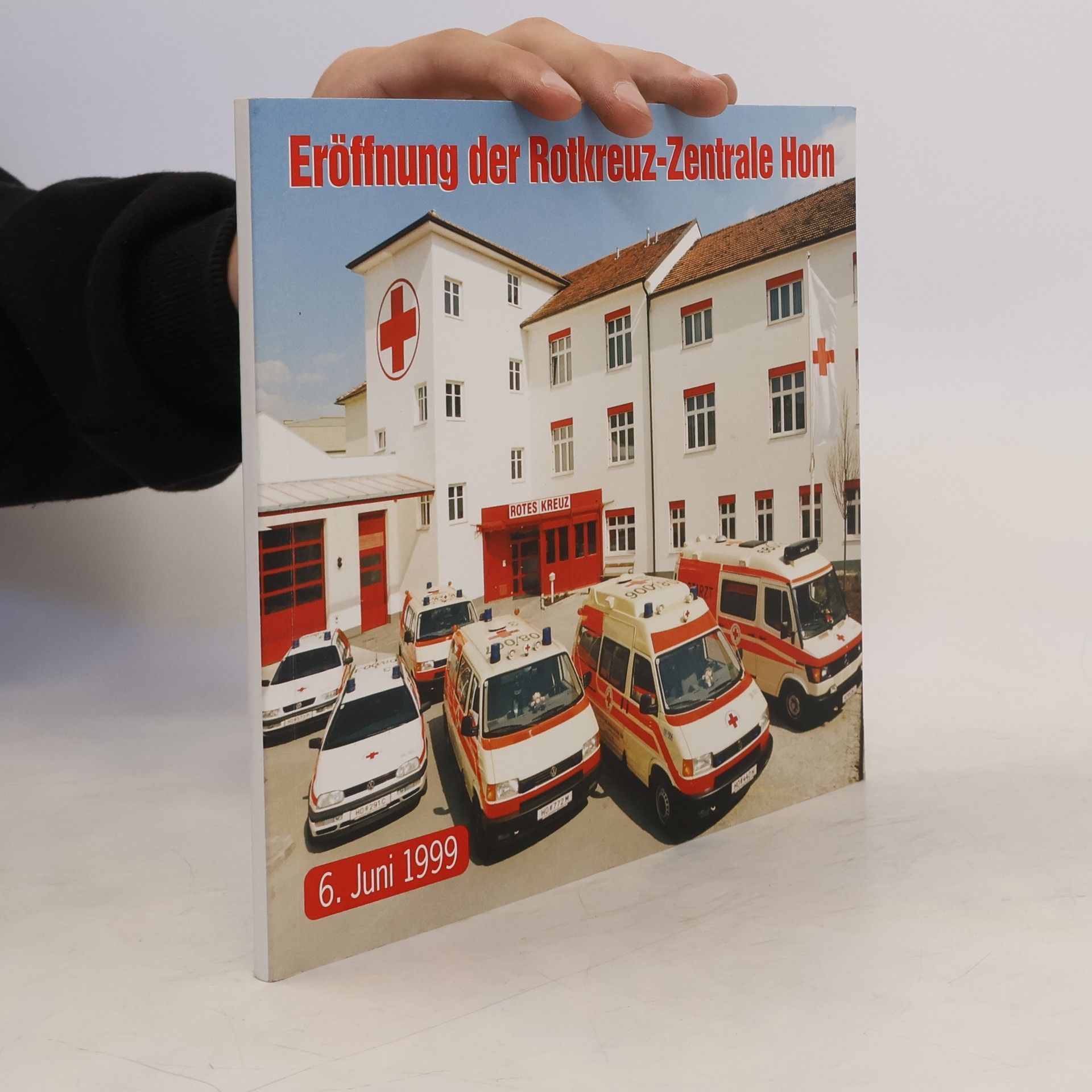 kolektiv Eröffnung der Rotkreuz-Zentrale Horn