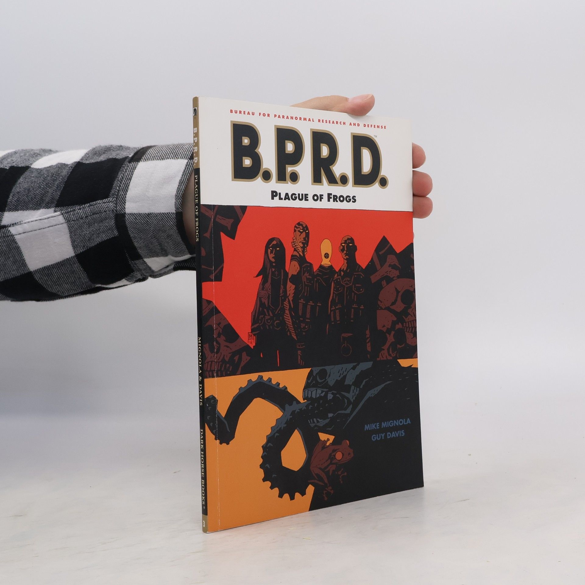 Mike Mignola B.P.R.D. Vol. 3. Plague of Frogs