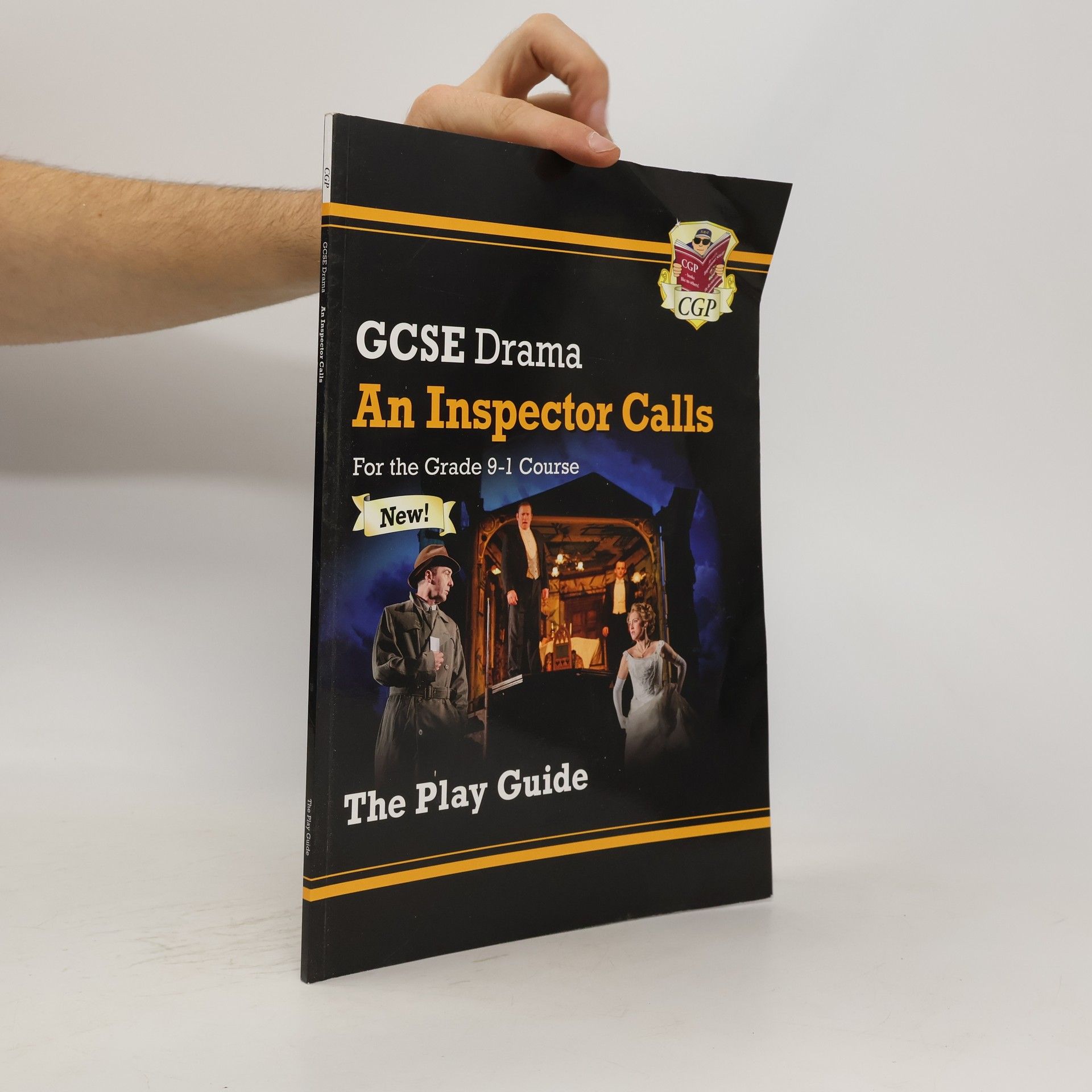 CGP Books New Grade 9-1 GCSE Drama Play Guide - An Inspector Calls