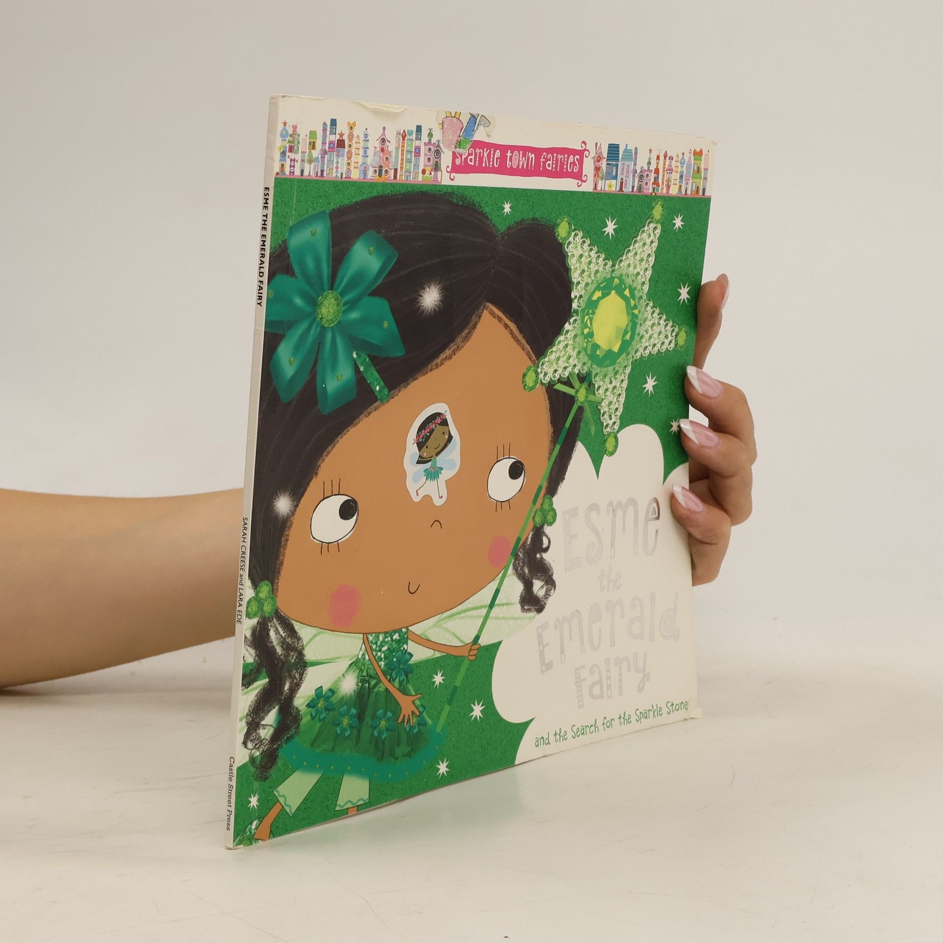 Collectif d'auteurs Esme the Emerald Fairy