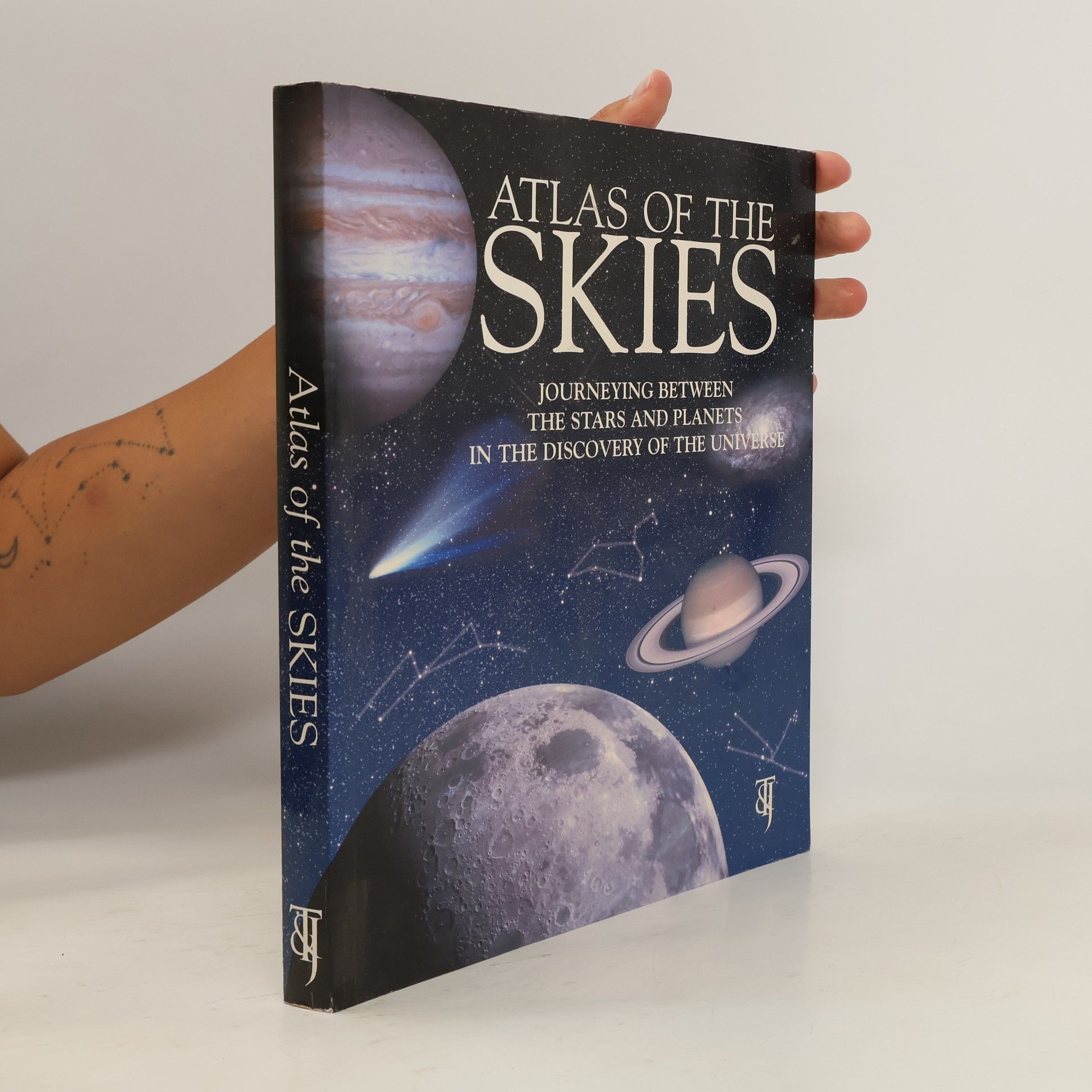 kolektiv Atlas of the Skies