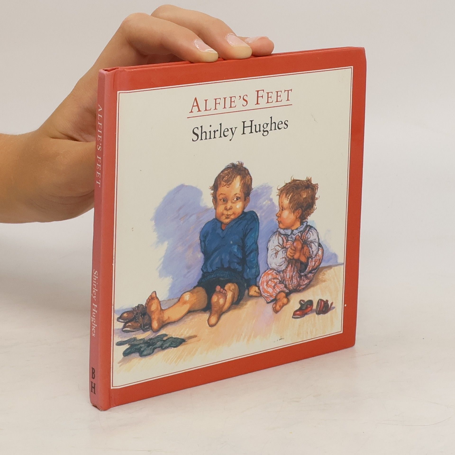 Shirley Hughes Alfie's Feet