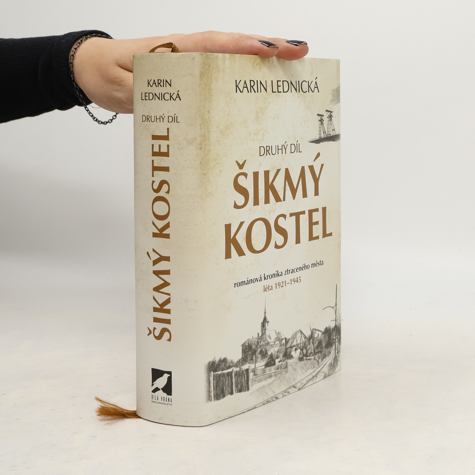 Karin Lednická Šikmý kostel 2