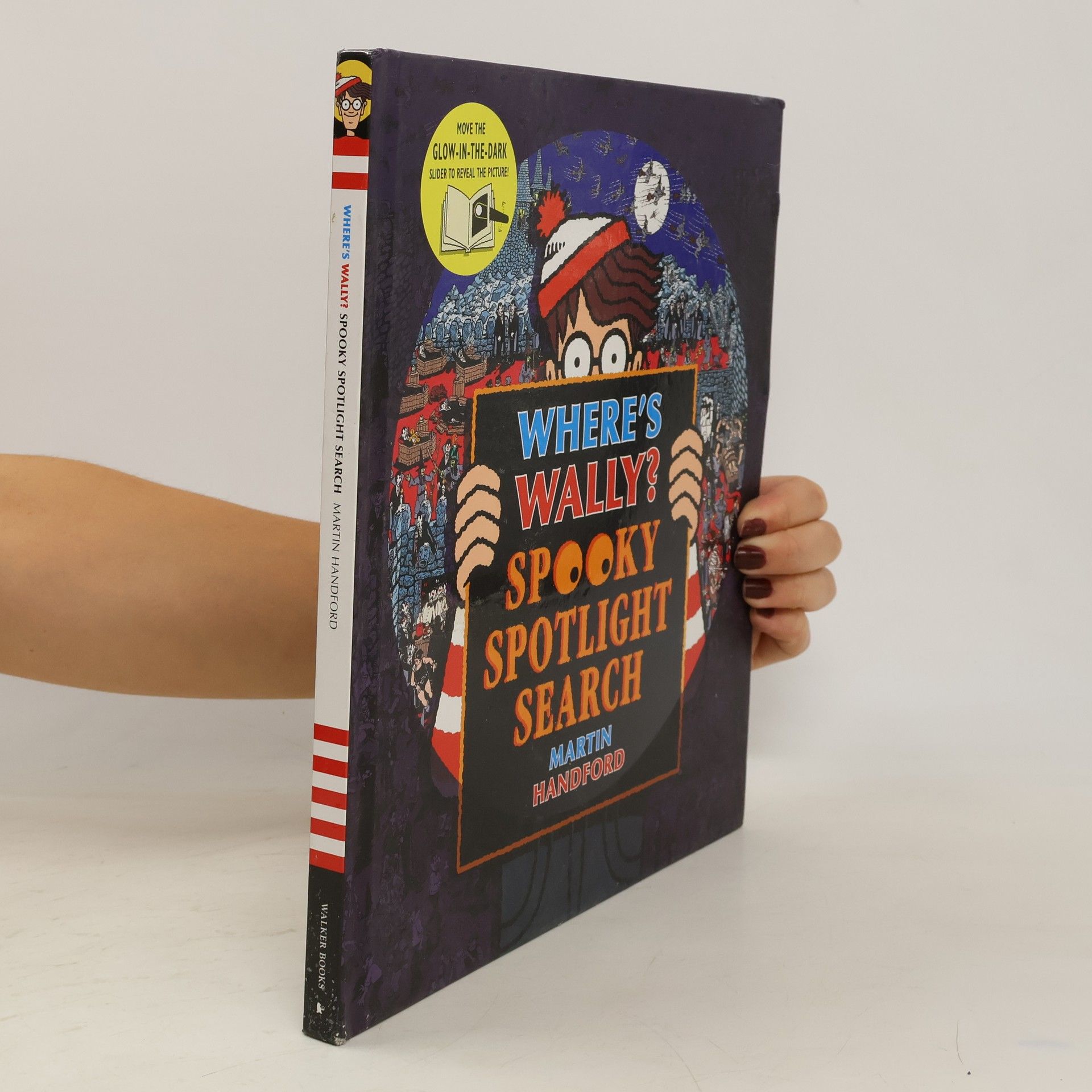 Martin Handford Where's Wally? Spooky Spotlight Search