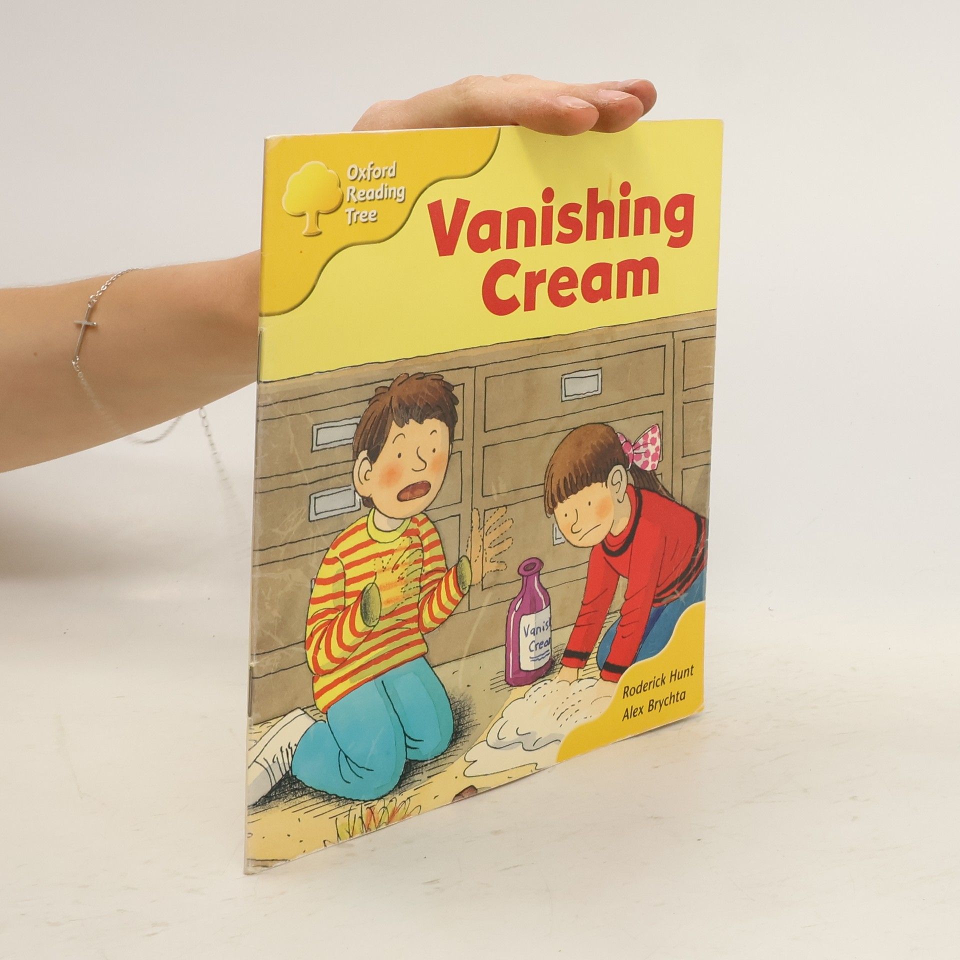 Roderick Hunt Vanishing Cream