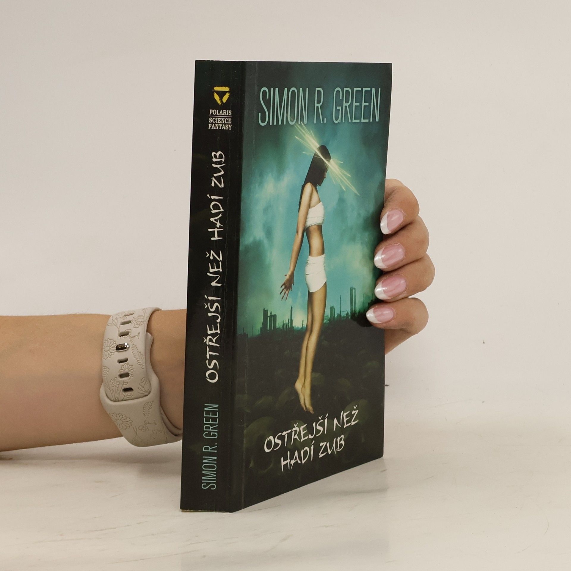 Simon R. Green Ostřejší než hadí zub