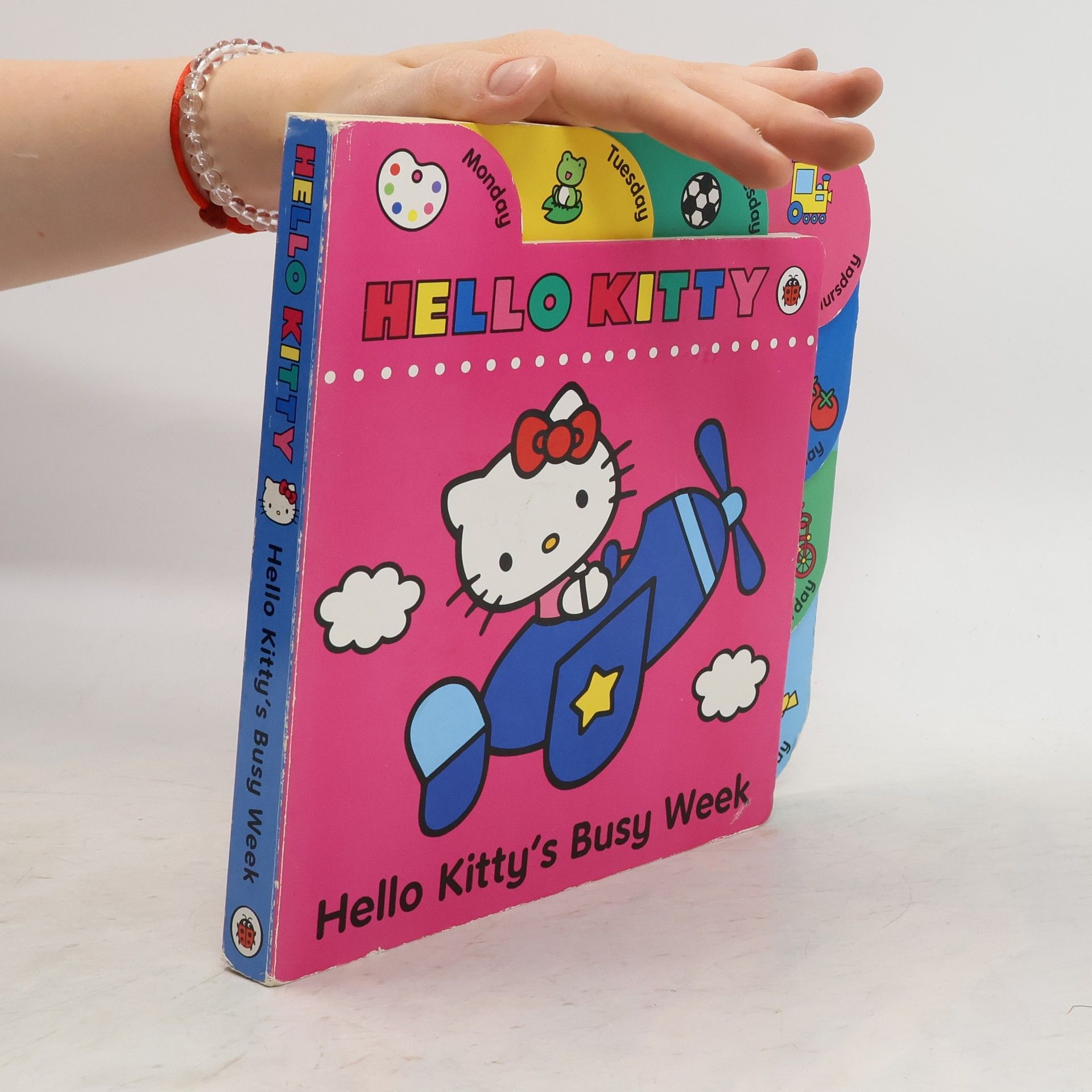 Autores varios Hello Kitty's Busy Week