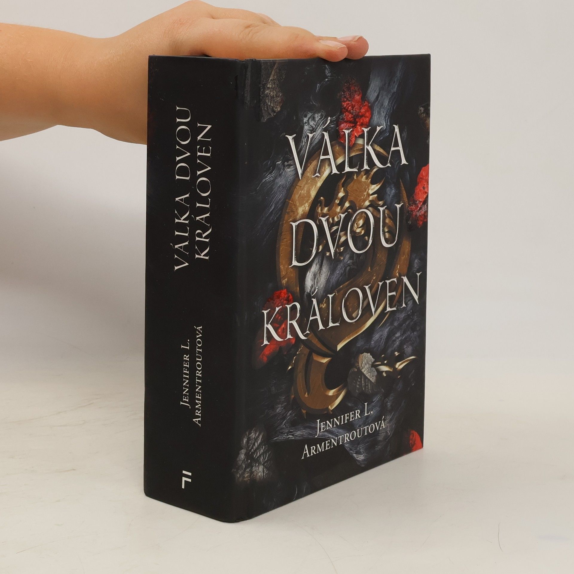 Jennifer L. Armentrout Válka dvou královen