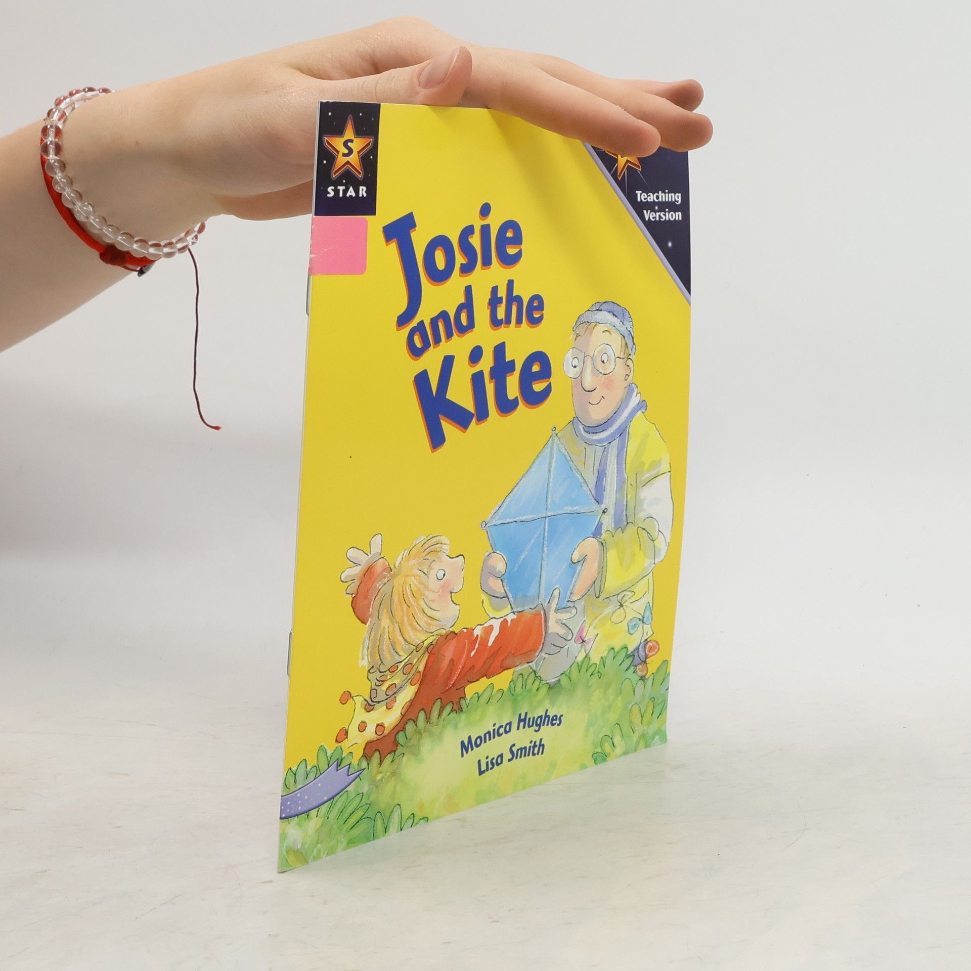 Monica Hughes Josie and the kite