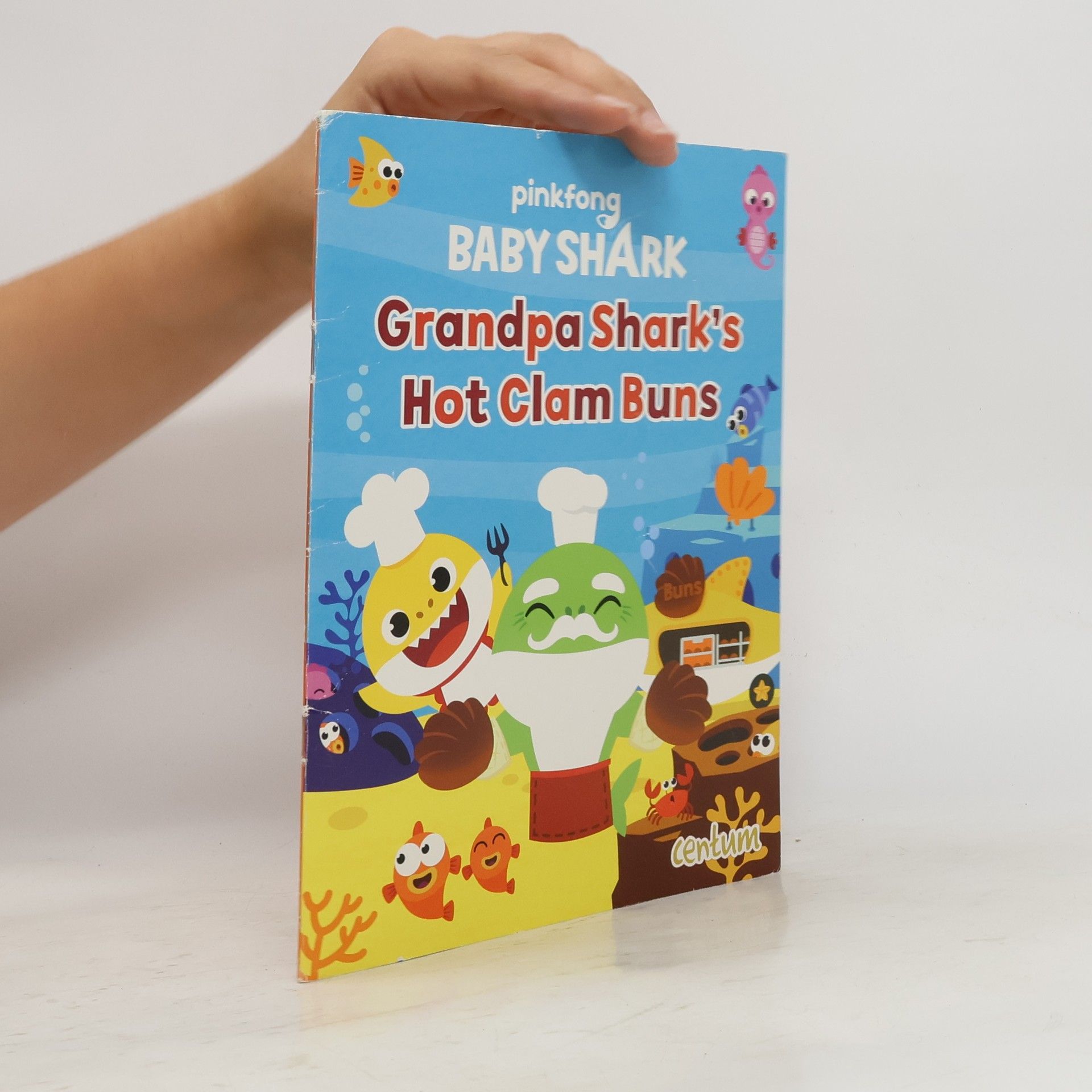 kolektiv Baby Shark. Grandpa Shark's Hot Clam Buns