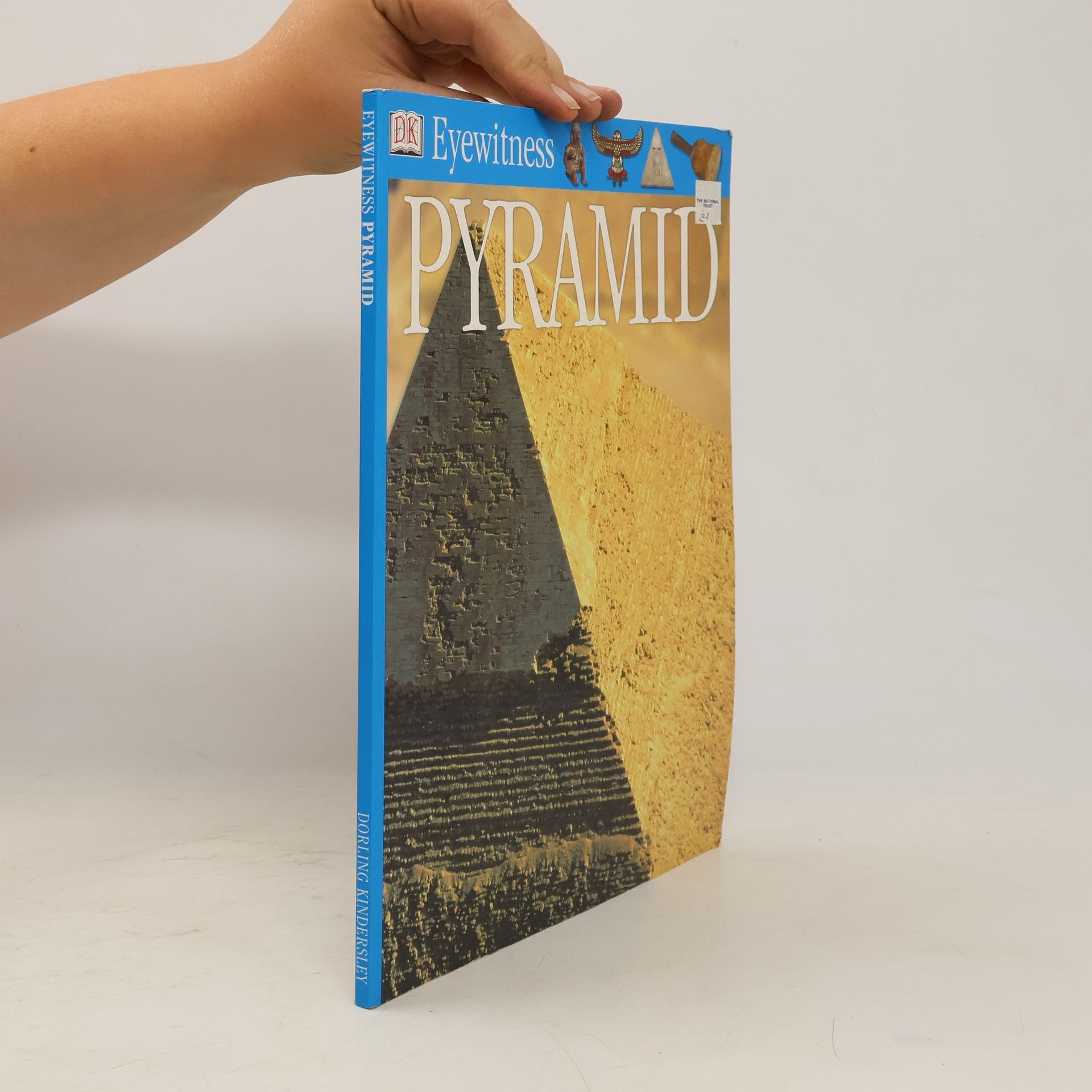 Autores varios Pyramid