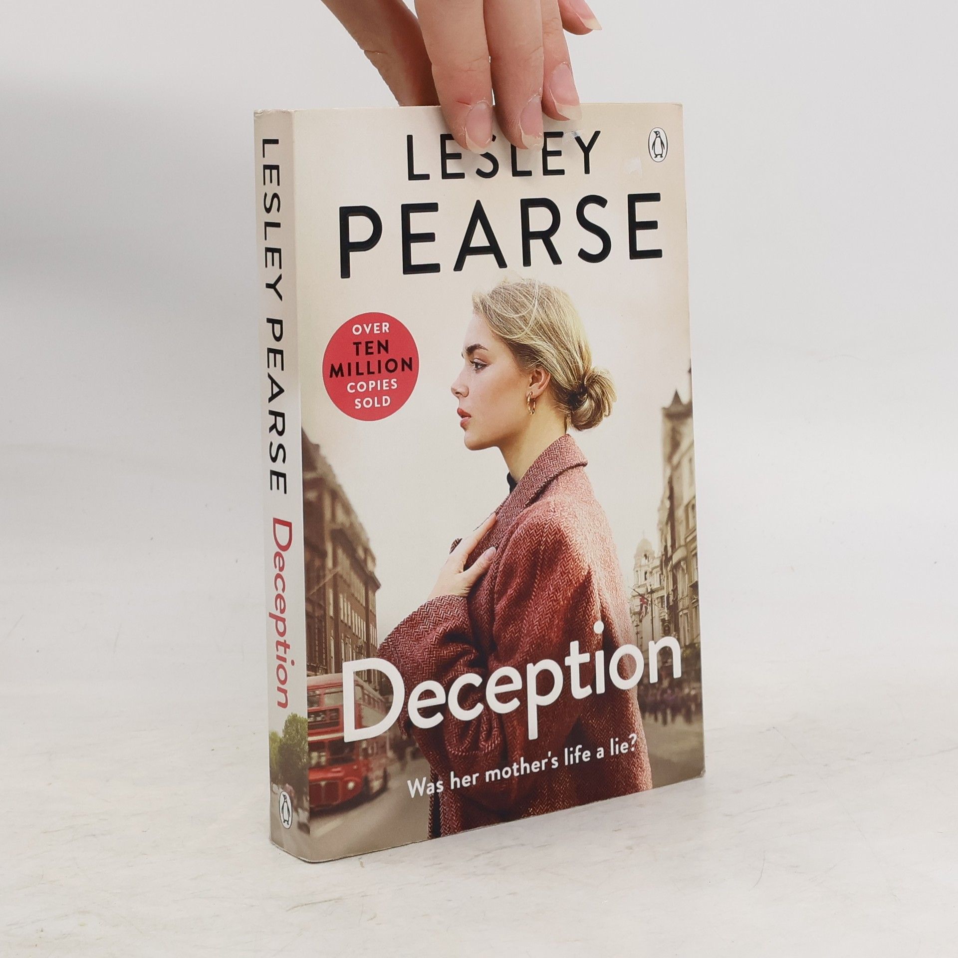 Lesley Pearse Deception