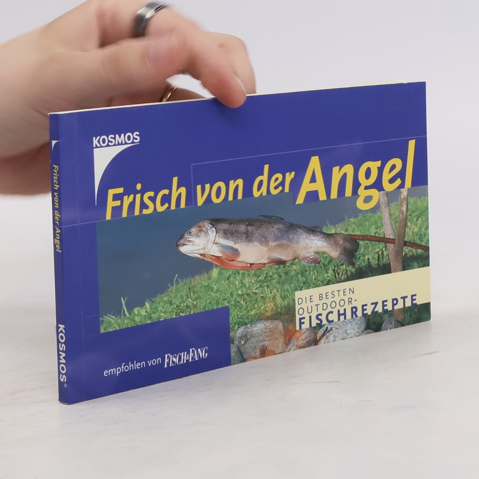 Claudia Sträb Frisch von der Angel