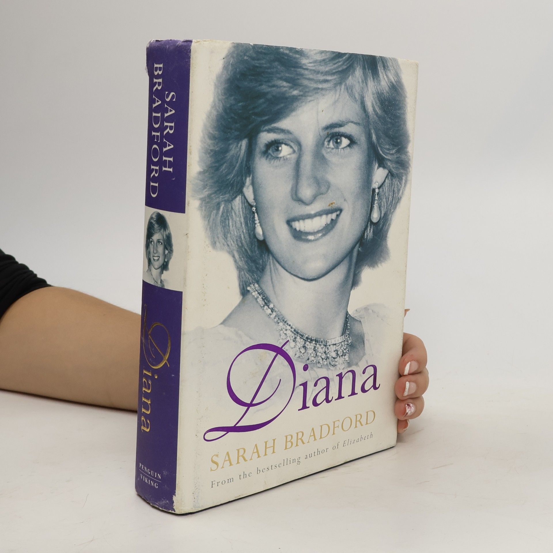 Sarah Bradford Diana