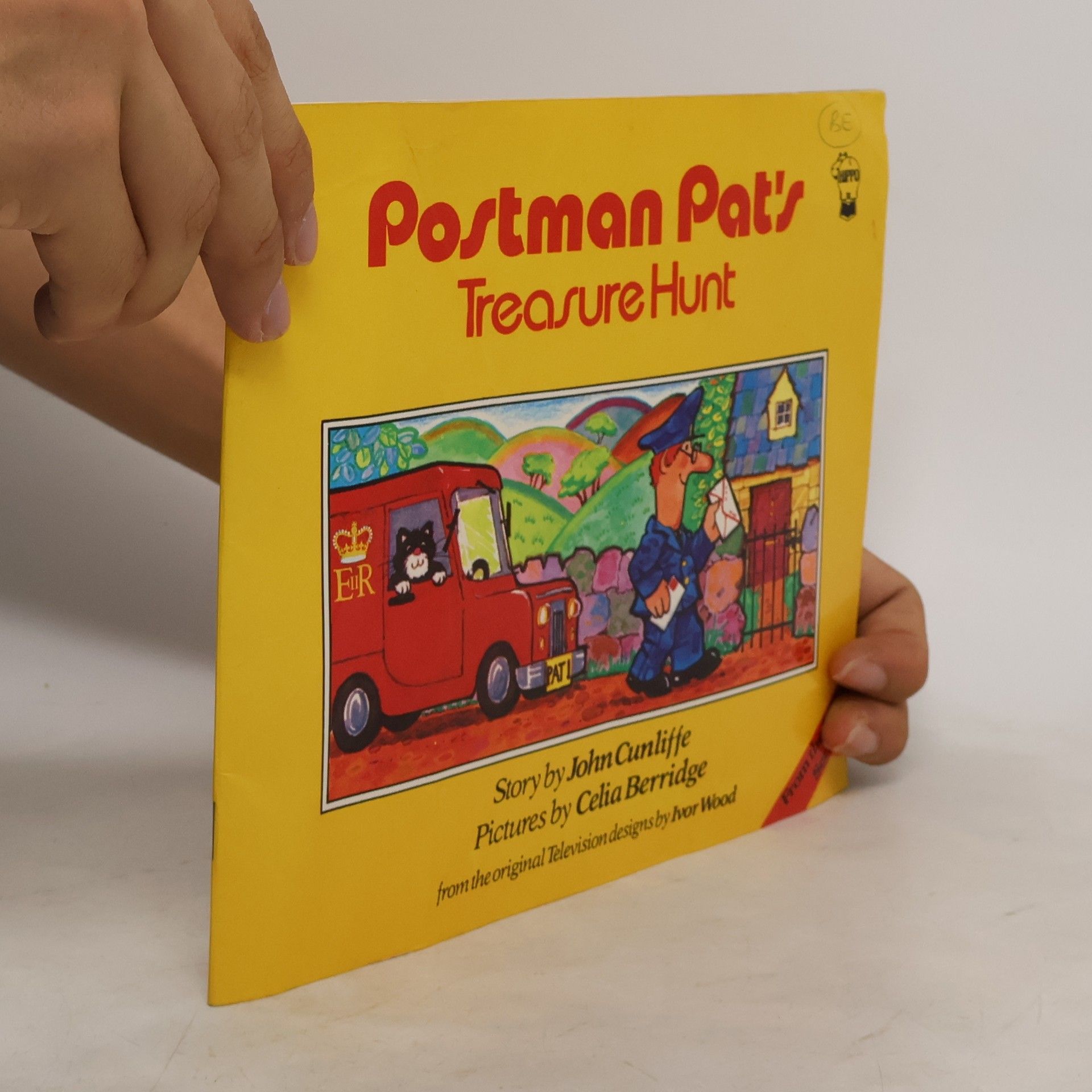 John A. Cunliffe Postman Pat's Treasure Hunt
