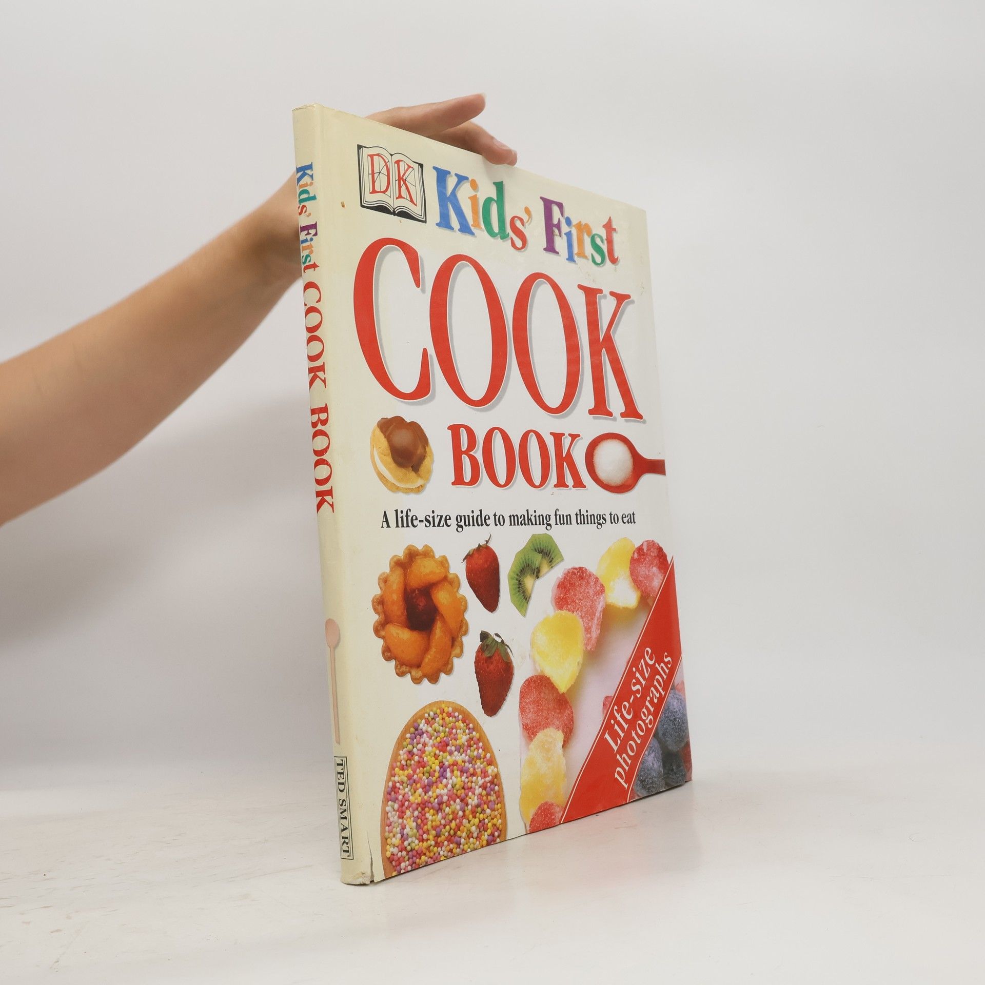 Collectif d'auteurs Kid's First Cookbook