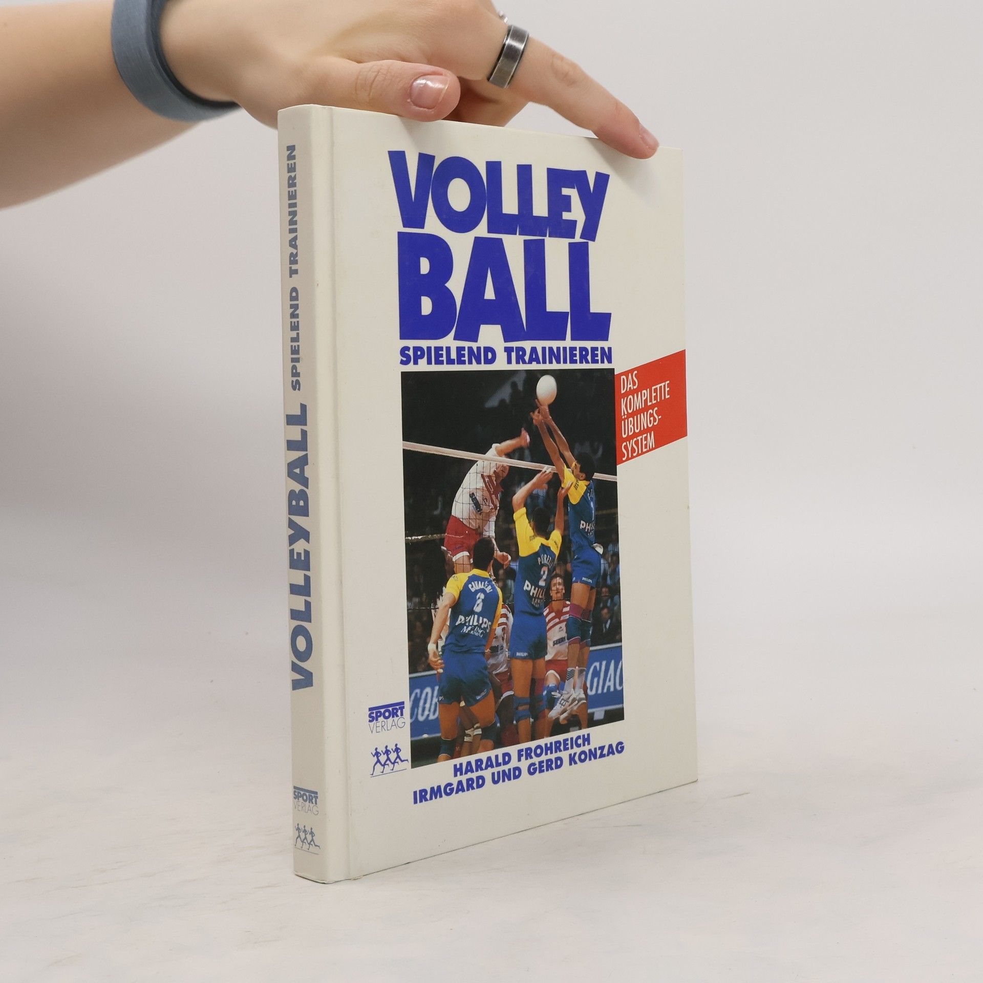 Harald Frohreich Volleyball spielend trainieren