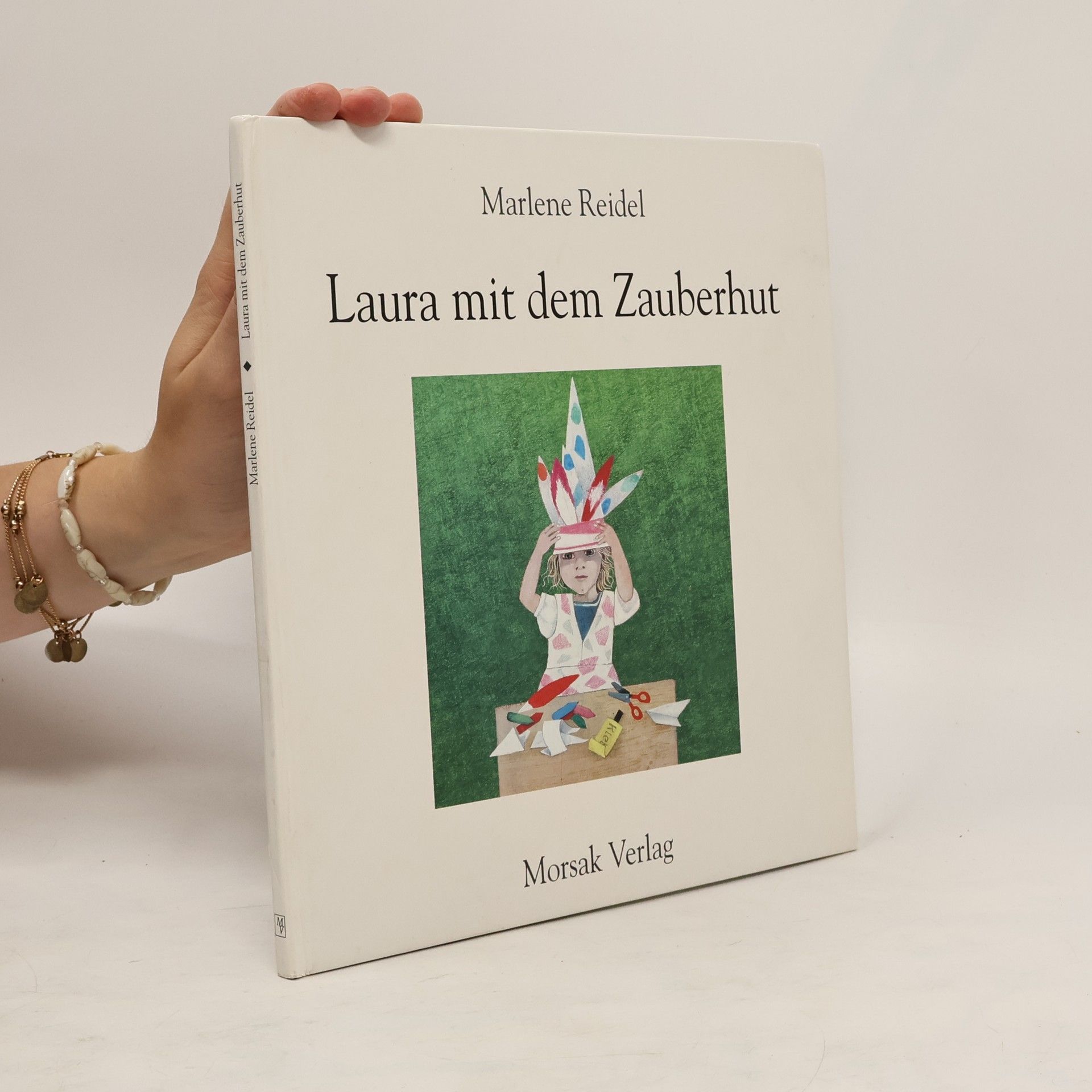 Marlene Reidel Laura mit dem Zauberhut