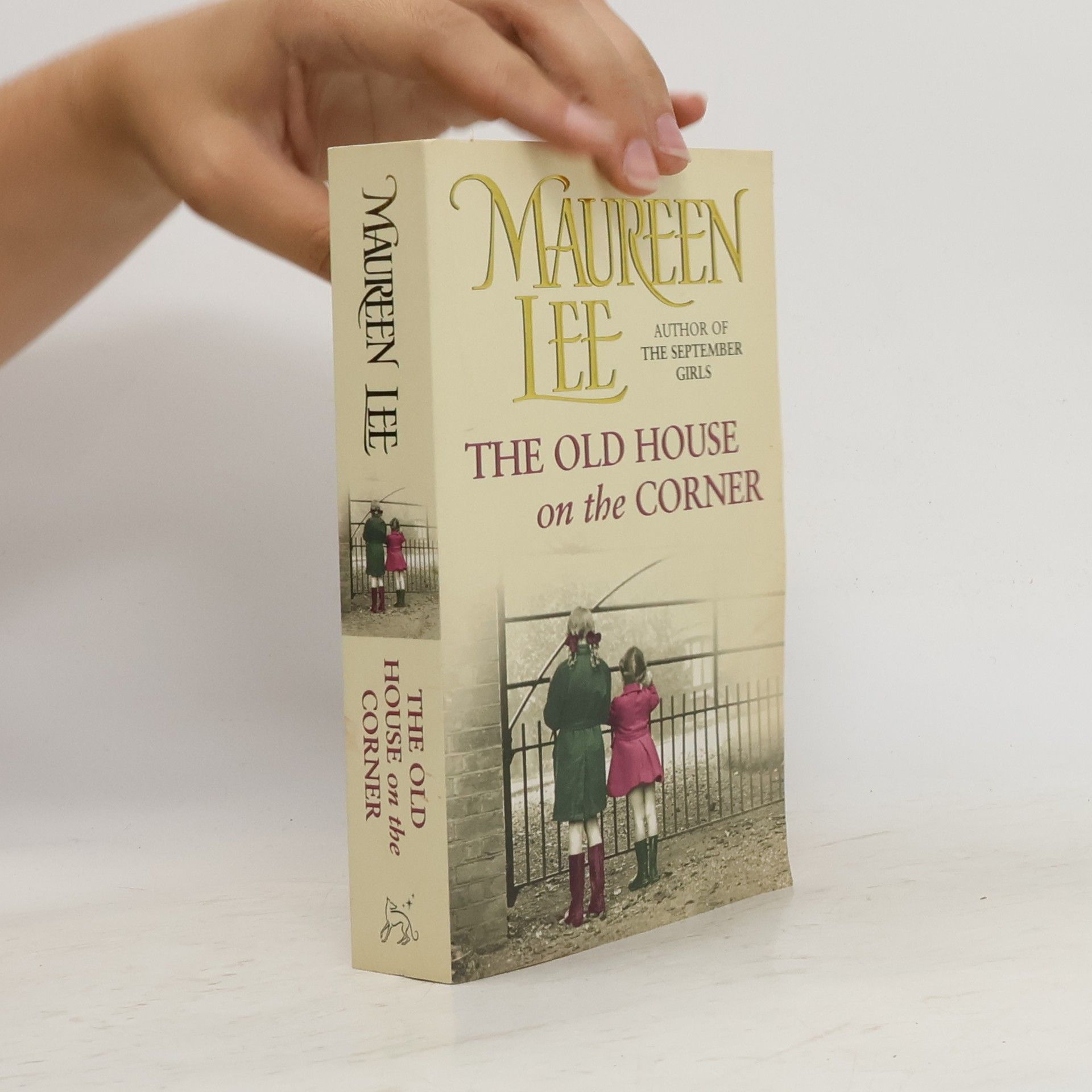 Maureen Lee The Old House on the Corner
